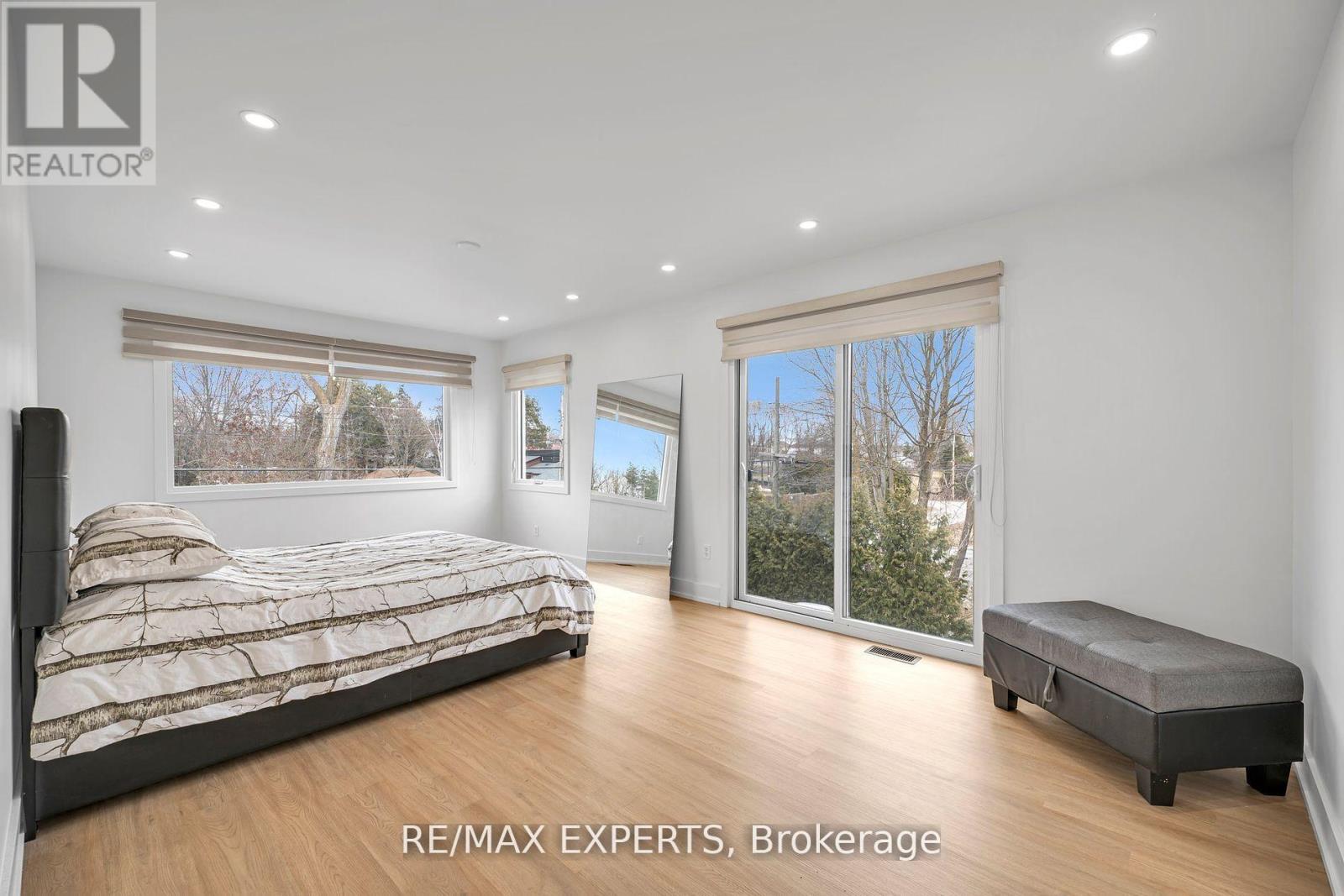 1004 Robinson Street, Innisfil (Lefroy), Ontario  L0L 1C0 - Photo 14 - N12192029