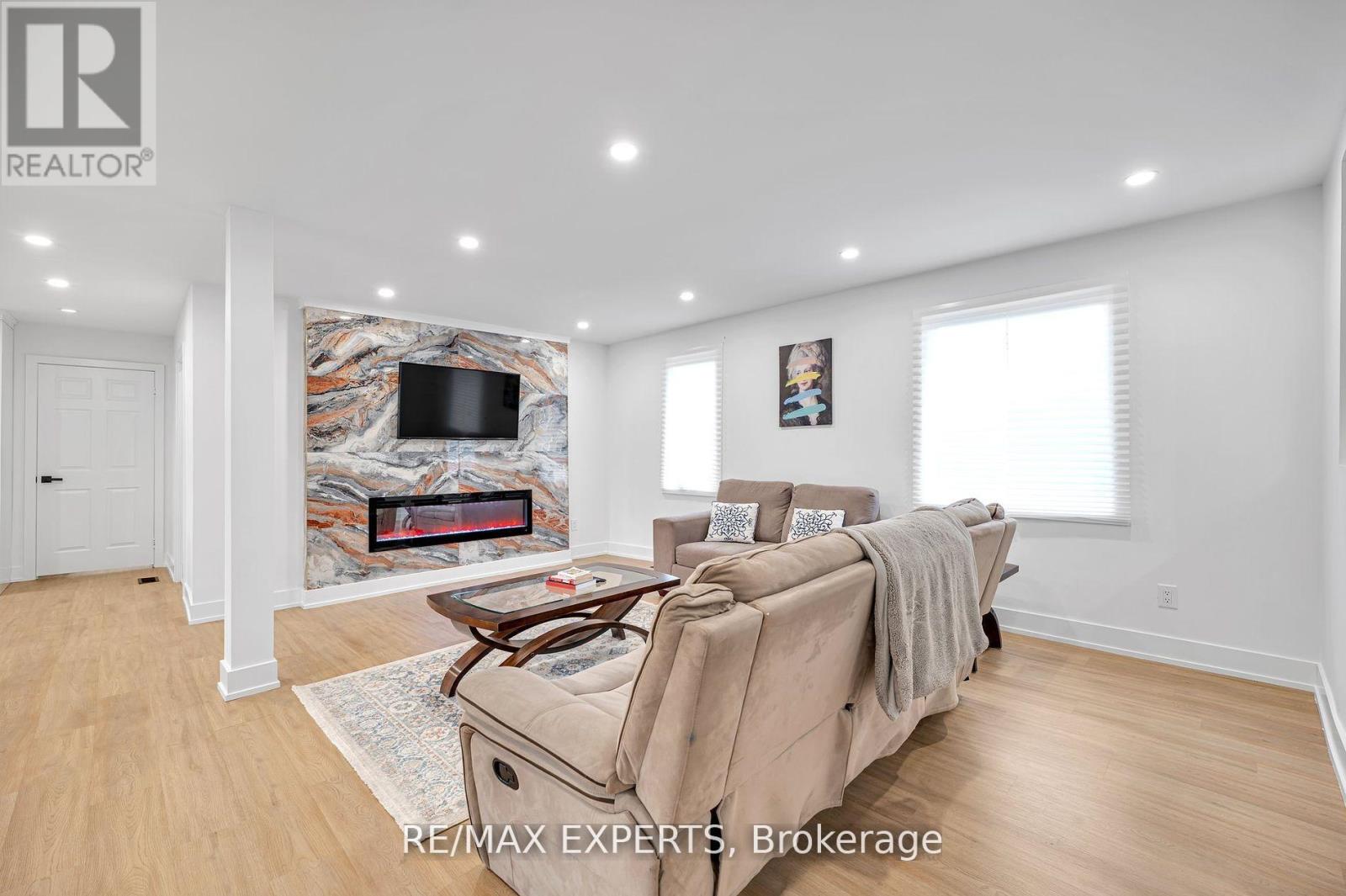 1004 Robinson Street, Innisfil, Ontario  L0L 1C0 - Photo 6 - N12192029