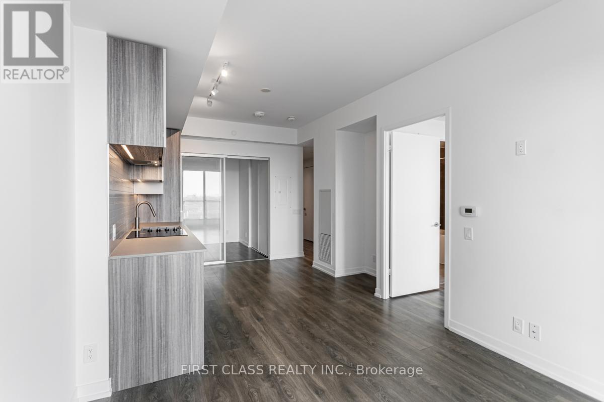 1705 - 898 Portage Parkway, Vaughan, Ontario  L4K 0J3 - Photo 10 - N12192054