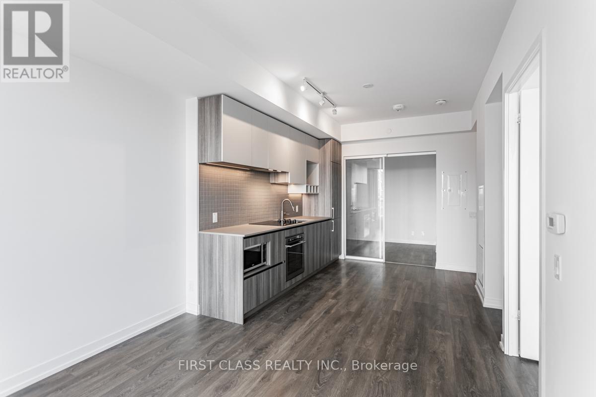 1705 - 898 Portage Parkway, Vaughan, Ontario  L4K 0J3 - Photo 9 - N12192054