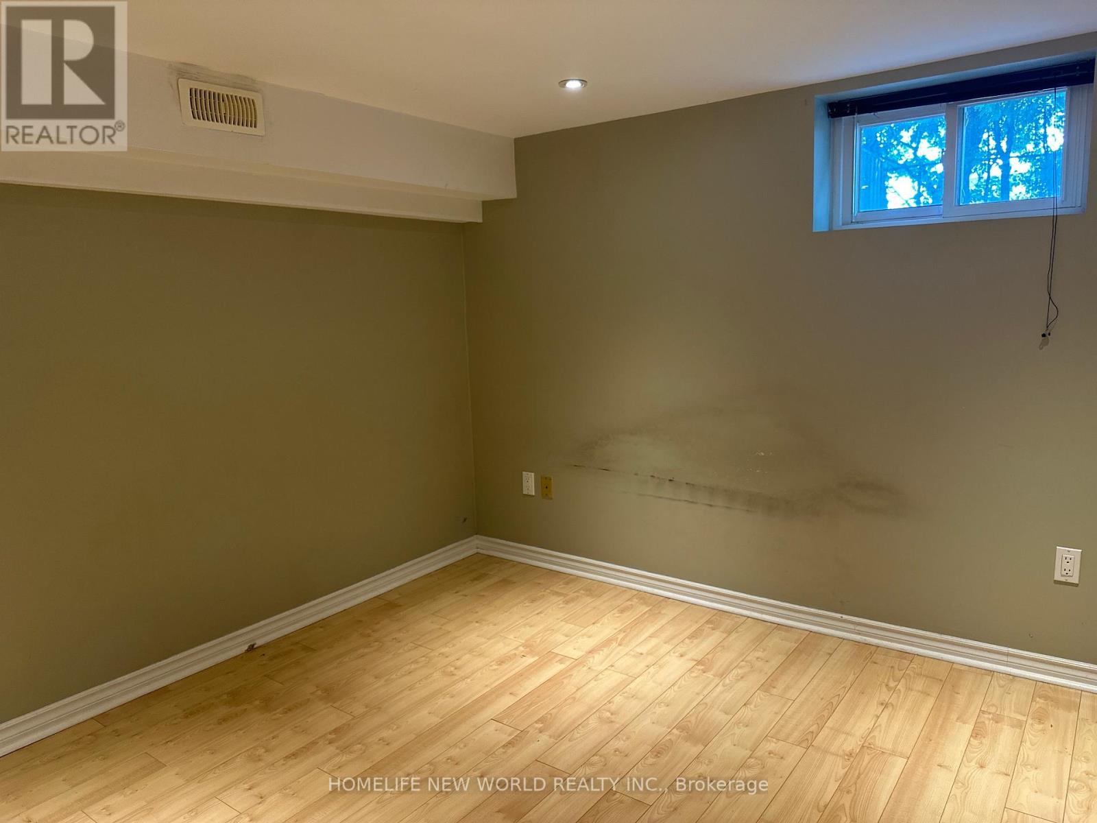 294 Taylor Mills Drive S, Richmond Hill (Crosby), Ontario  L4C 2S6 - Photo 17 - N12192068