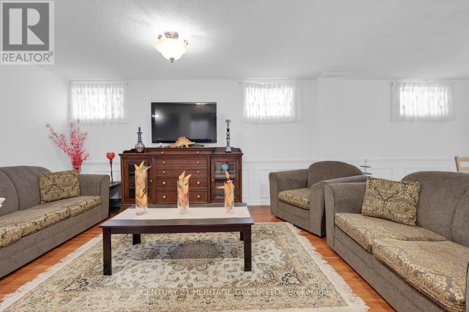 19 Bingham Street, Richmond Hill (North Richvale), Ontario  L4C 8Y6 - Photo 47 - N12192101