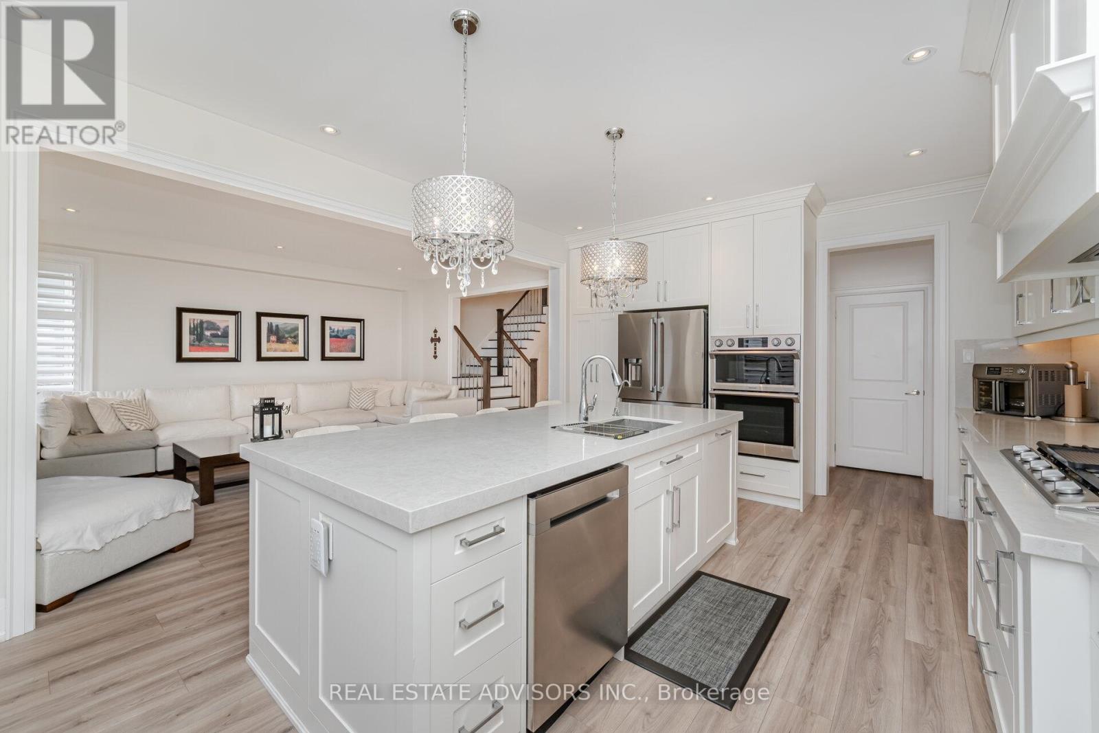 81 Pridham Place, New Tecumseth (Tottenham), Ontario  L0G 1W0 - Photo 11 - N12192122