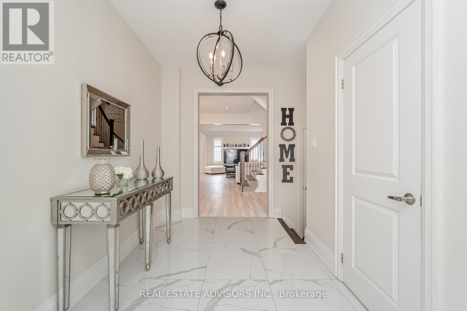 81 Pridham Place, New Tecumseth, Ontario  L0G 1W0 - Photo 5 - N12192122