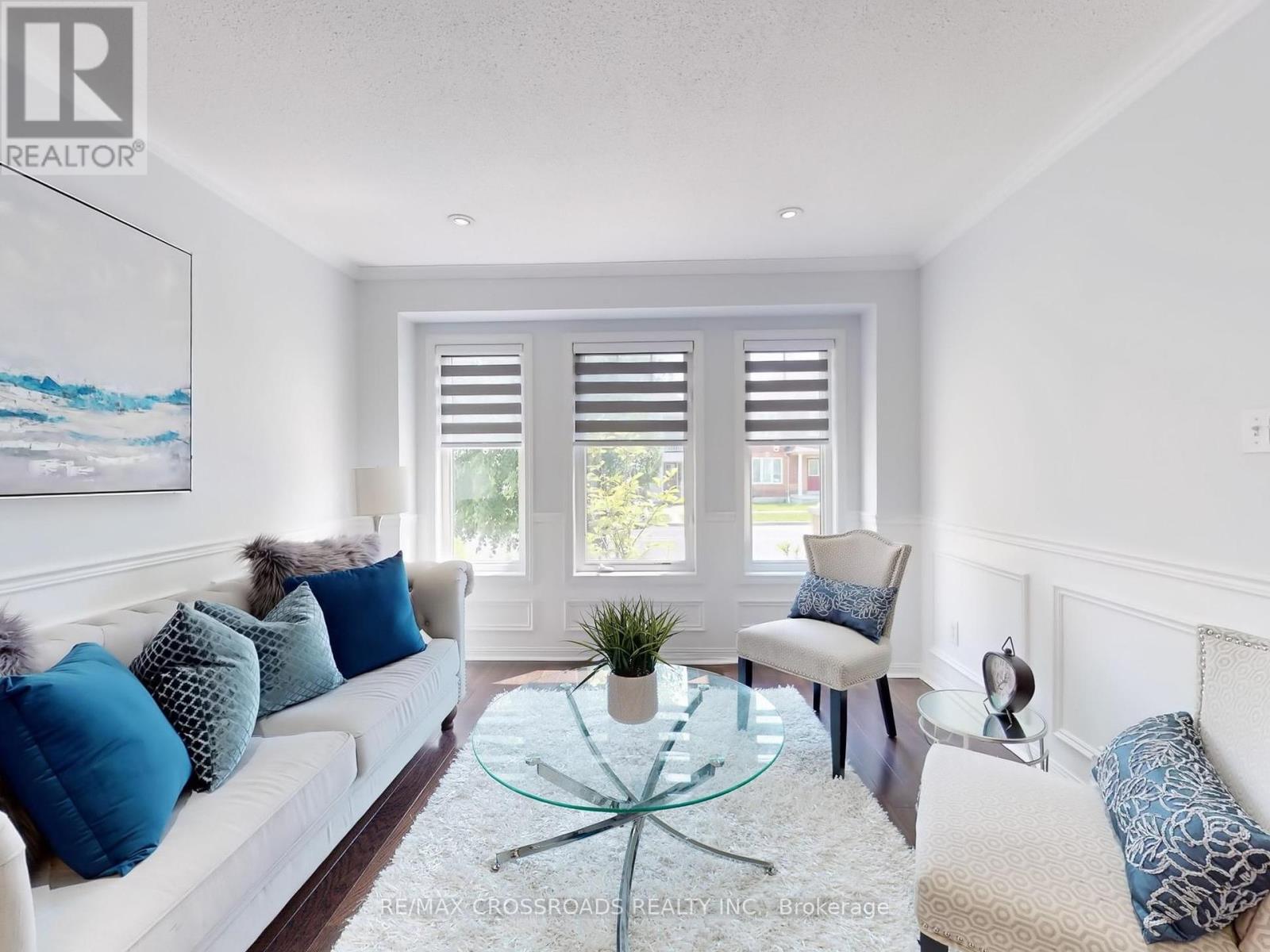244 White's Hill Avenue, Markham, Ontario  L6B 1K1 - Photo 4 - N12192157