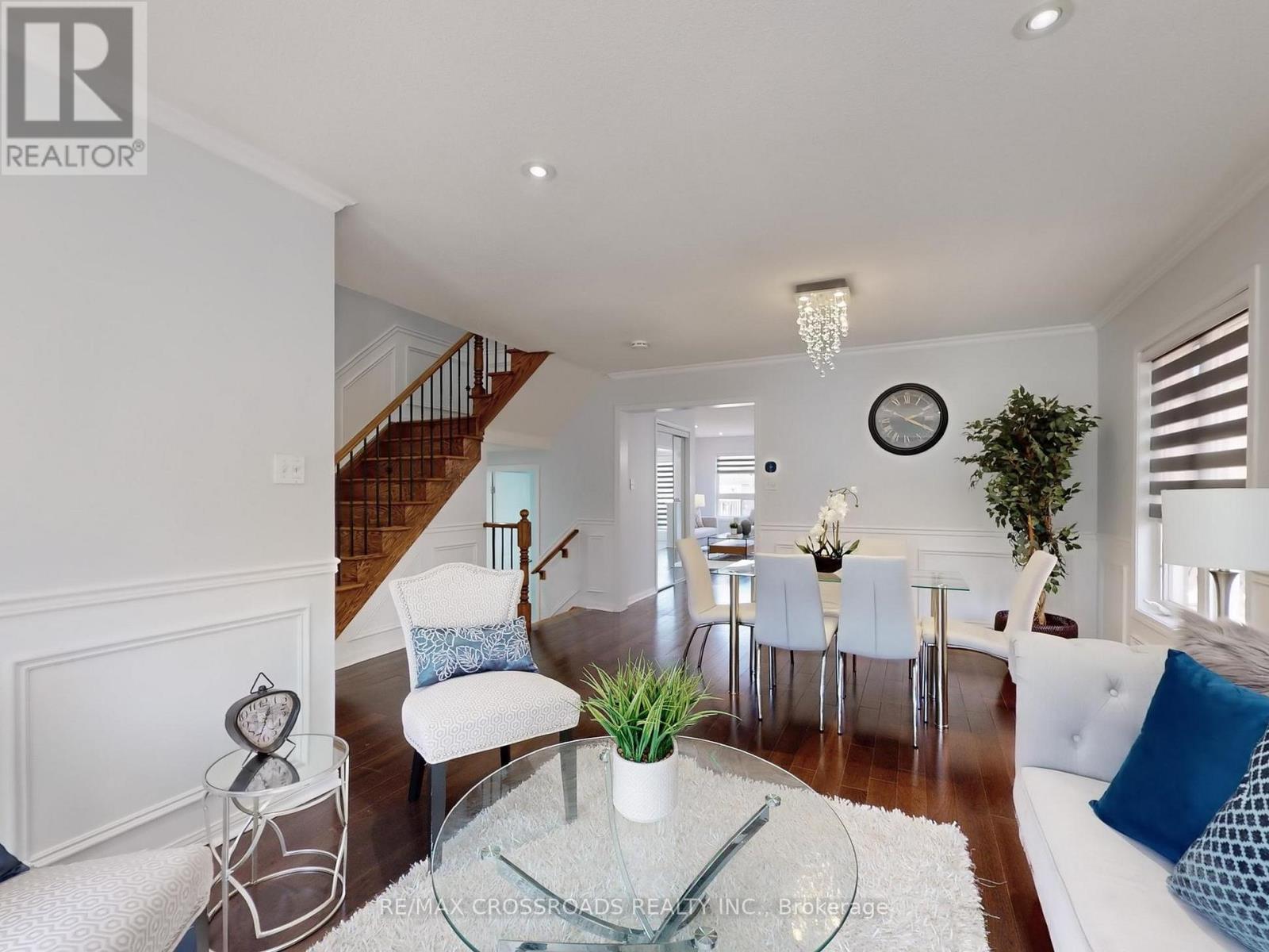 244 White's Hill Avenue, Markham, Ontario  L6B 1K1 - Photo 6 - N12192157