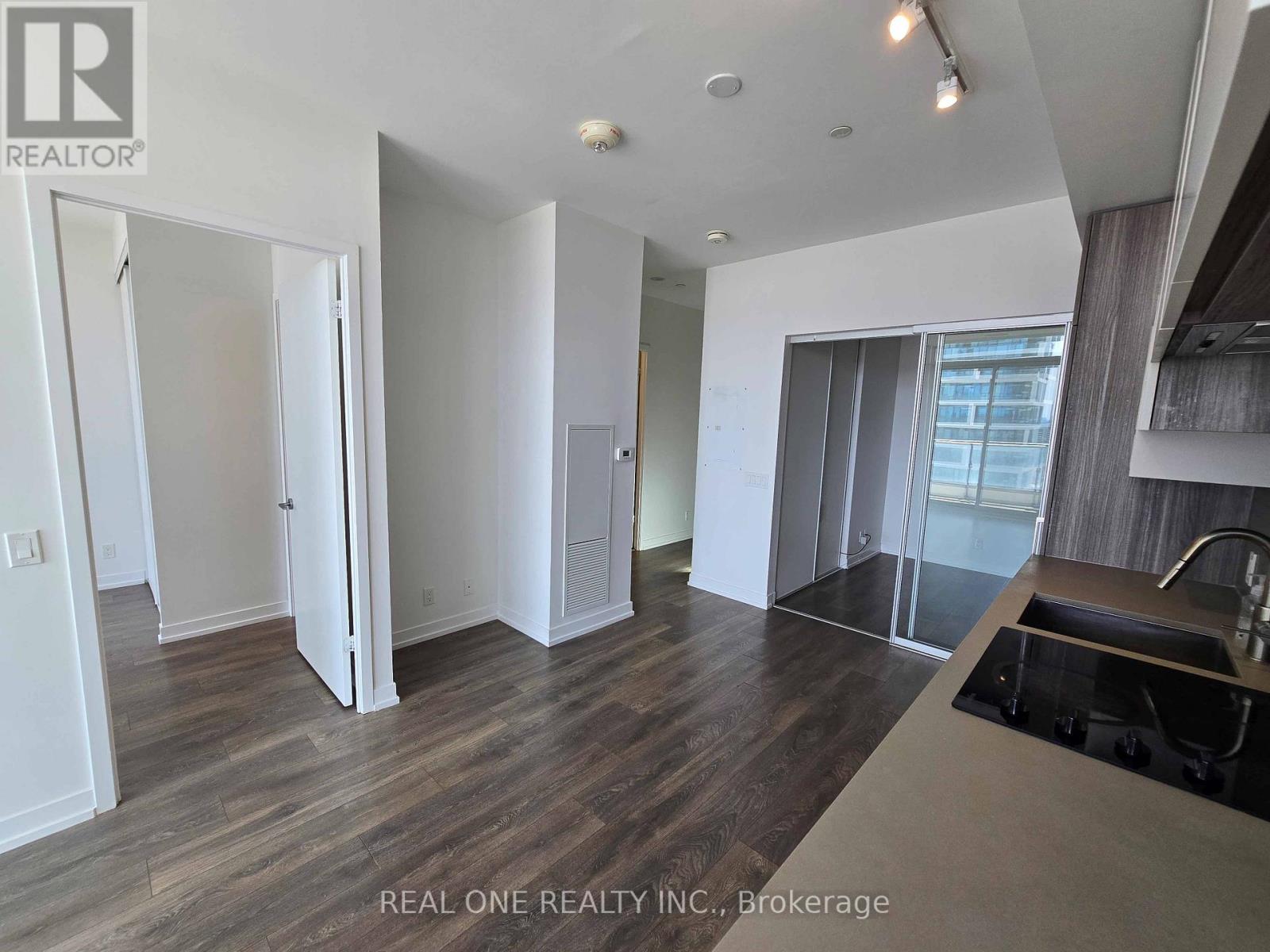 2807 - 898 PORTAGE PARKWAY, Vaughan, Ontario