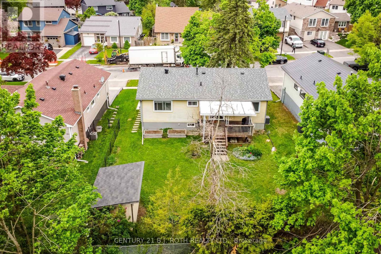 51 Heather Street, Barrie, Ontario  L4N 4M9 - Photo 29 - S12192032