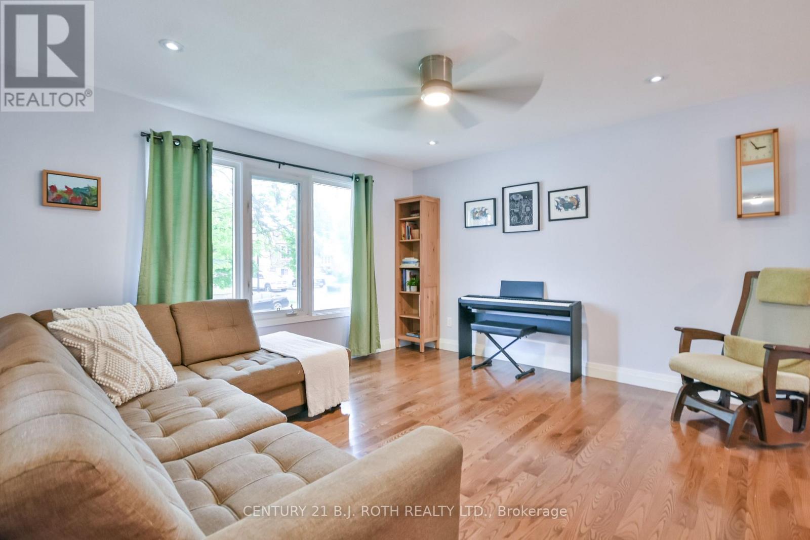 51 Heather Street, Barrie, Ontario  L4N 4M9 - Photo 6 - S12192032