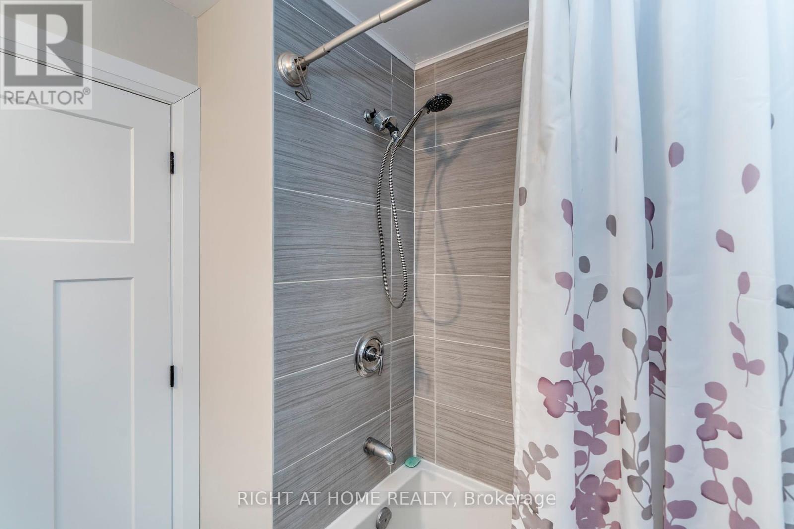 6 Fairway Court, Oro-Medonte (Horseshoe Valley), Ontario  L0L 2L0 - Photo 37 - S12192296
