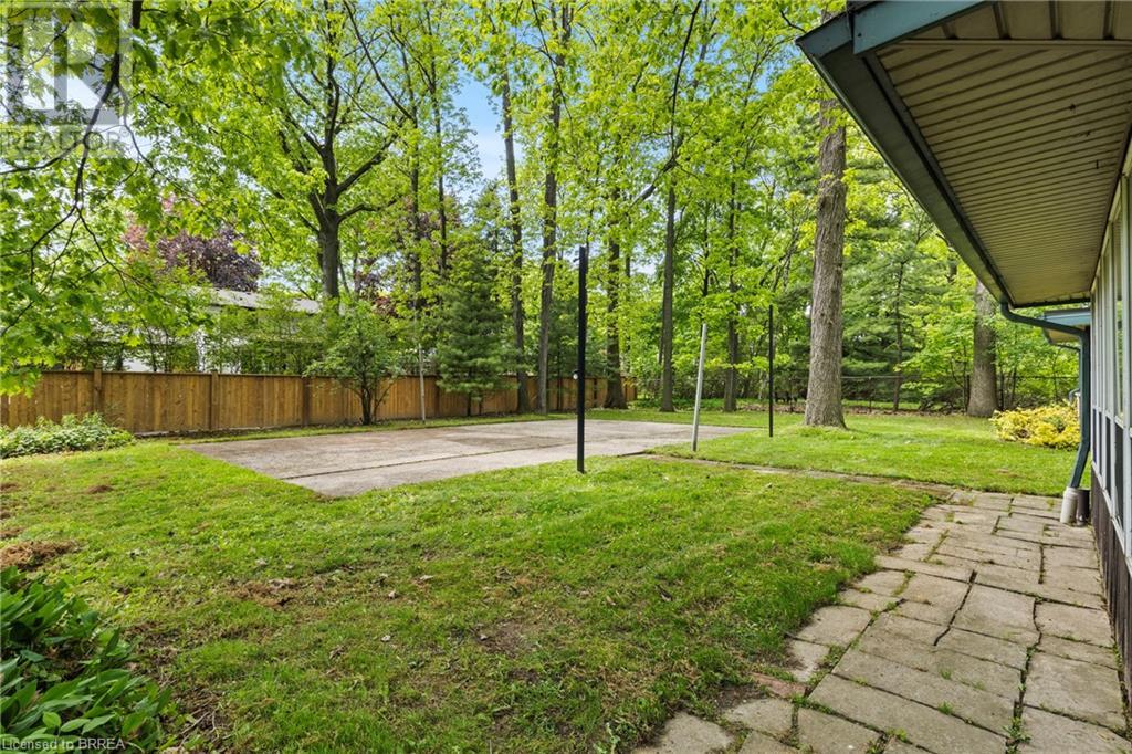 537 Scenic Drive, Hamilton, Ontario  L9C 1G9 - Photo 3 - 40734876