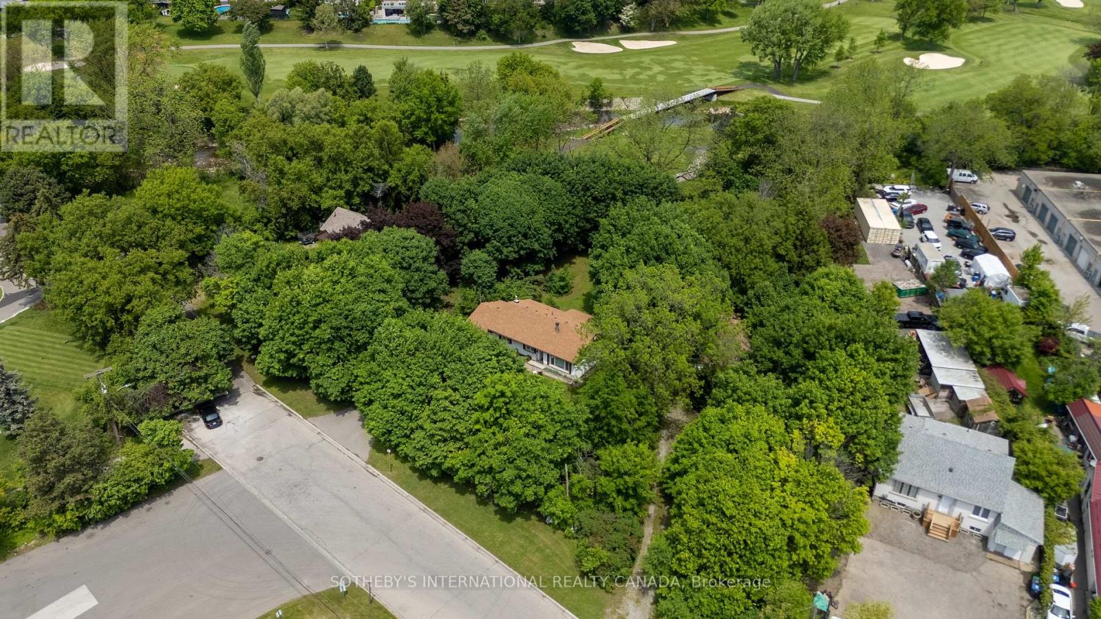3073 Southcreek Road, Mississauga, Ontario  L4X 2E9 - Photo 2 - W12182475