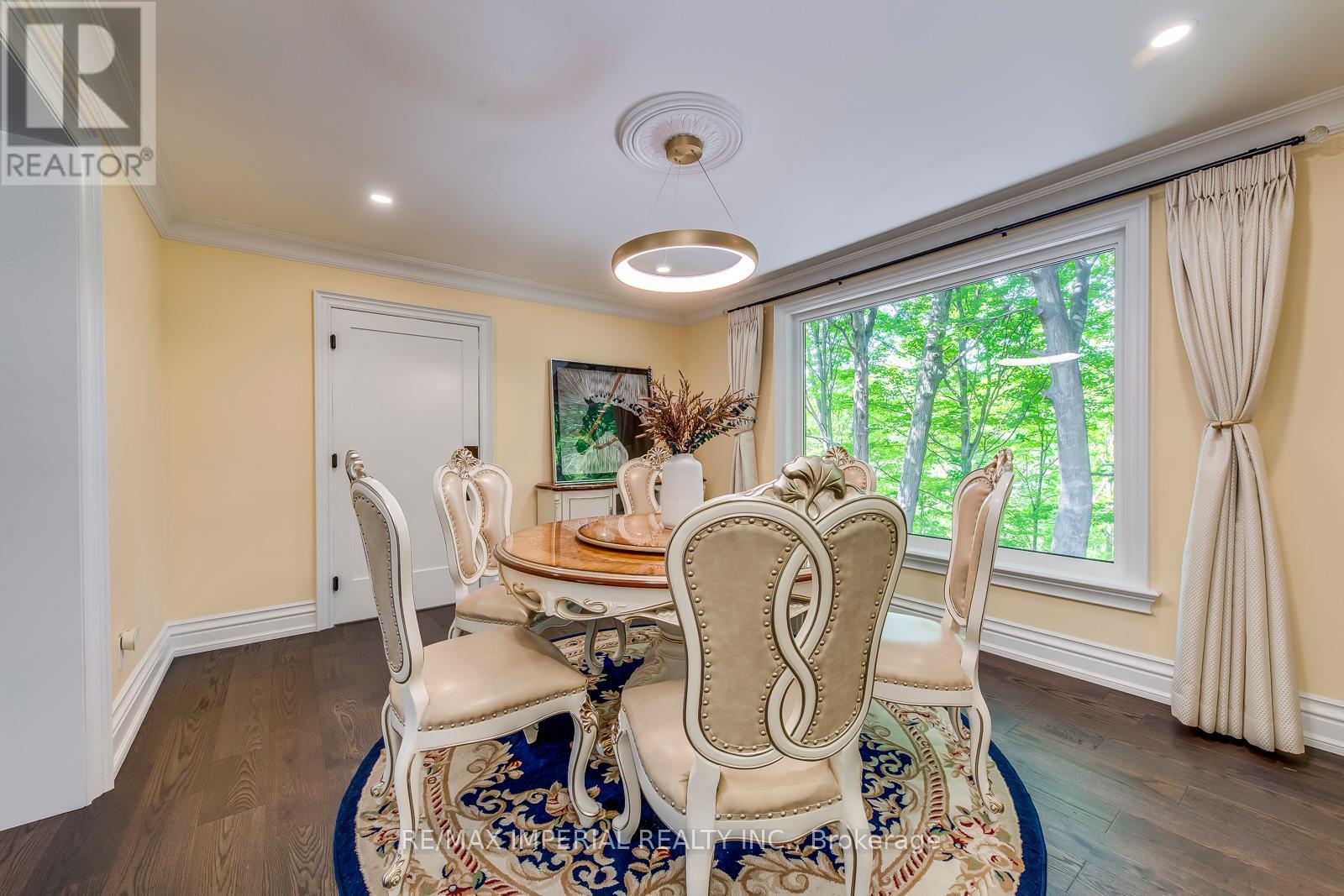 1033 Wenleigh Court, Mississauga, Ontario  L5H 1M7 - Photo 13 - W12190365