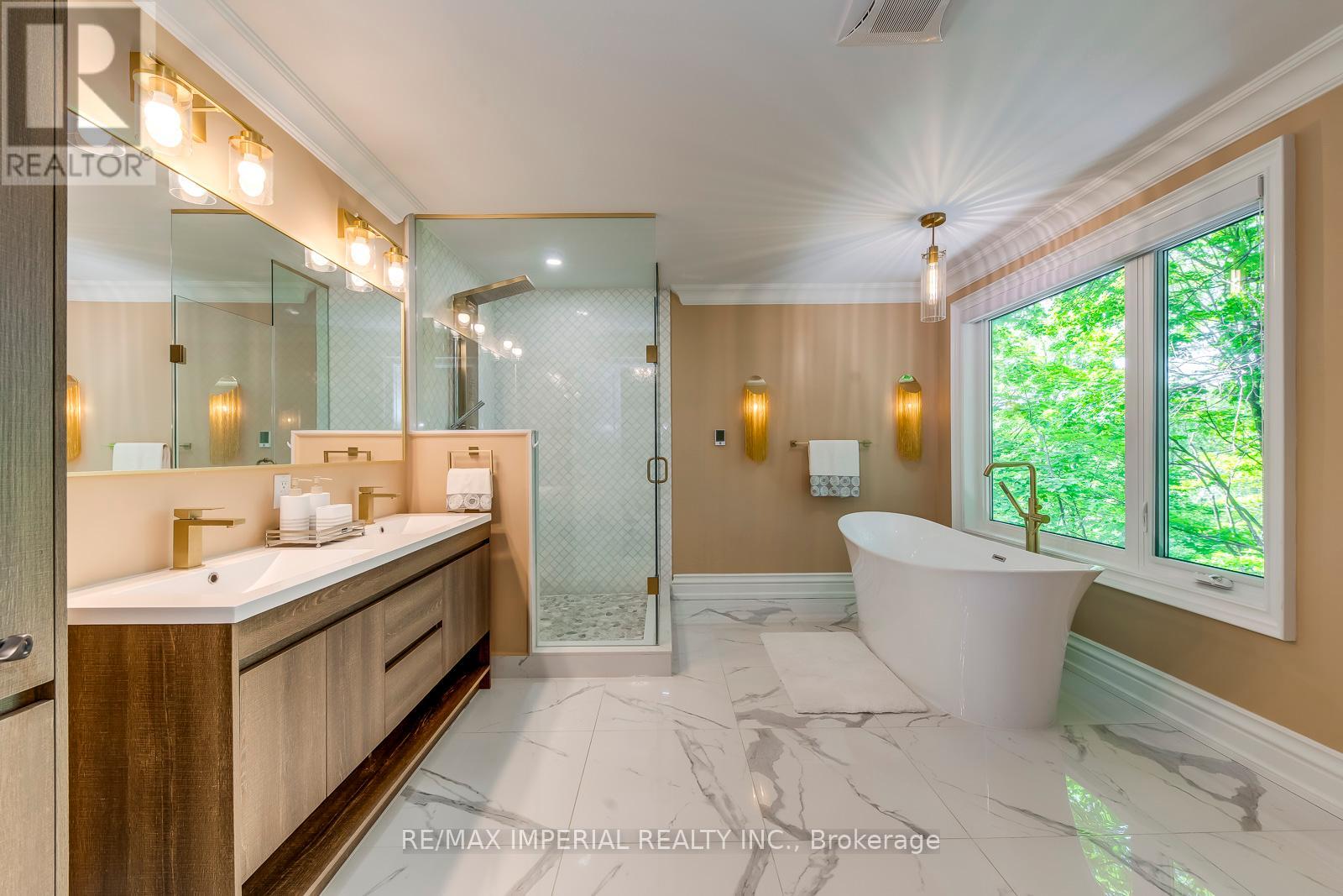 1033 Wenleigh Court, Mississauga (Lorne Park), Ontario  L5H 1M7 - Photo 31 - W12190365