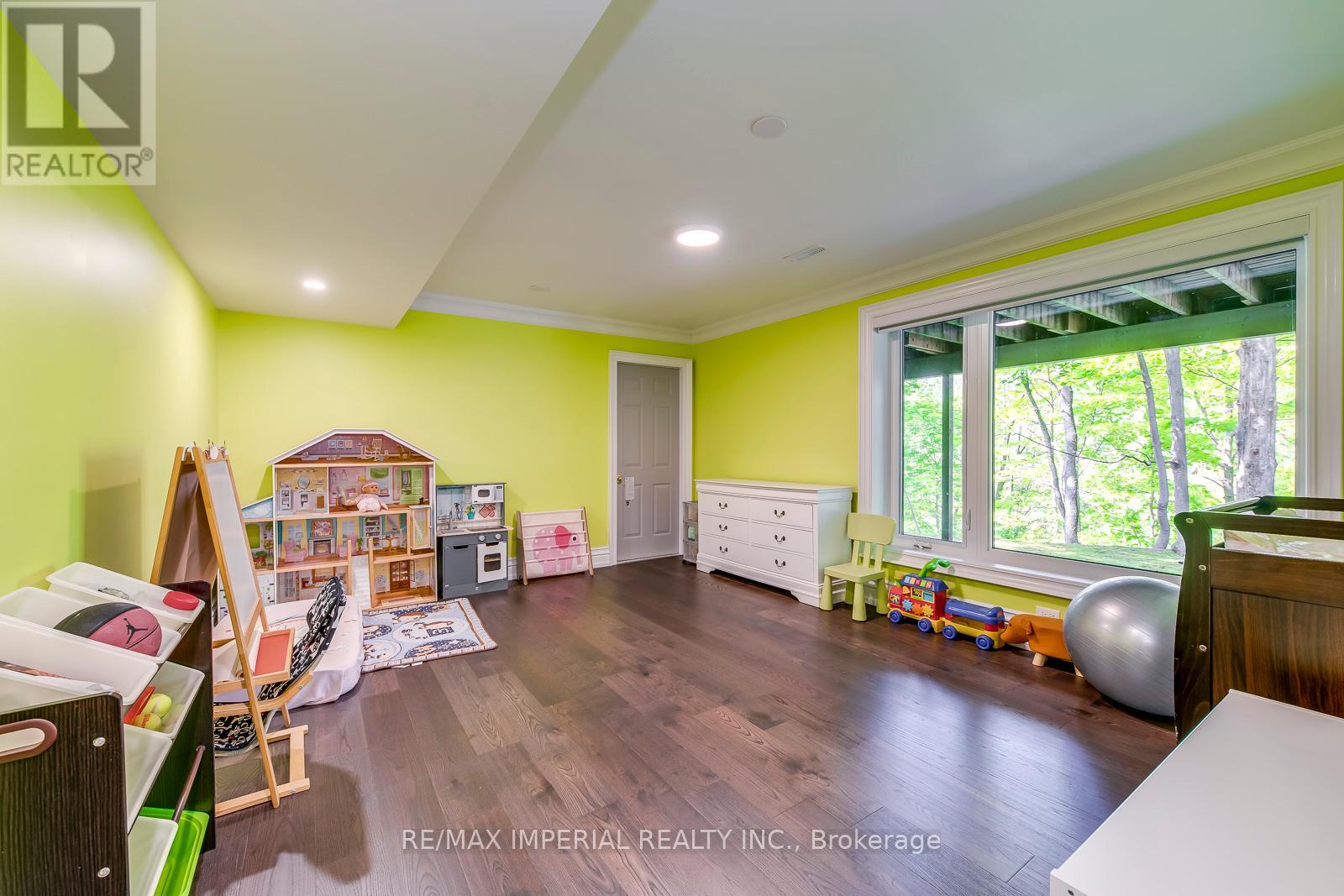 1033 Wenleigh Court, Mississauga, Ontario  L5H 1M7 - Photo 41 - W12190365