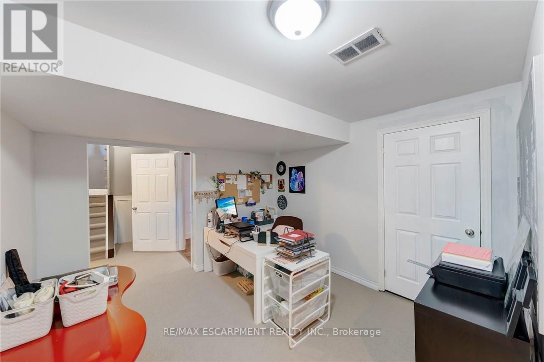 786 Upper Horning Road, Hamilton, Ontario  L9C 7R4 - Photo 38 - X12160660
