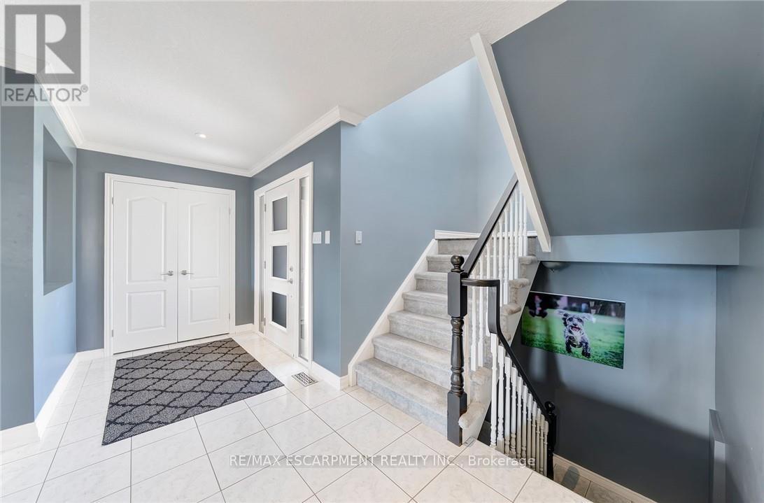 786 Upper Horning Road, Hamilton, Ontario  L9C 7R4 - Photo 7 - X12160660