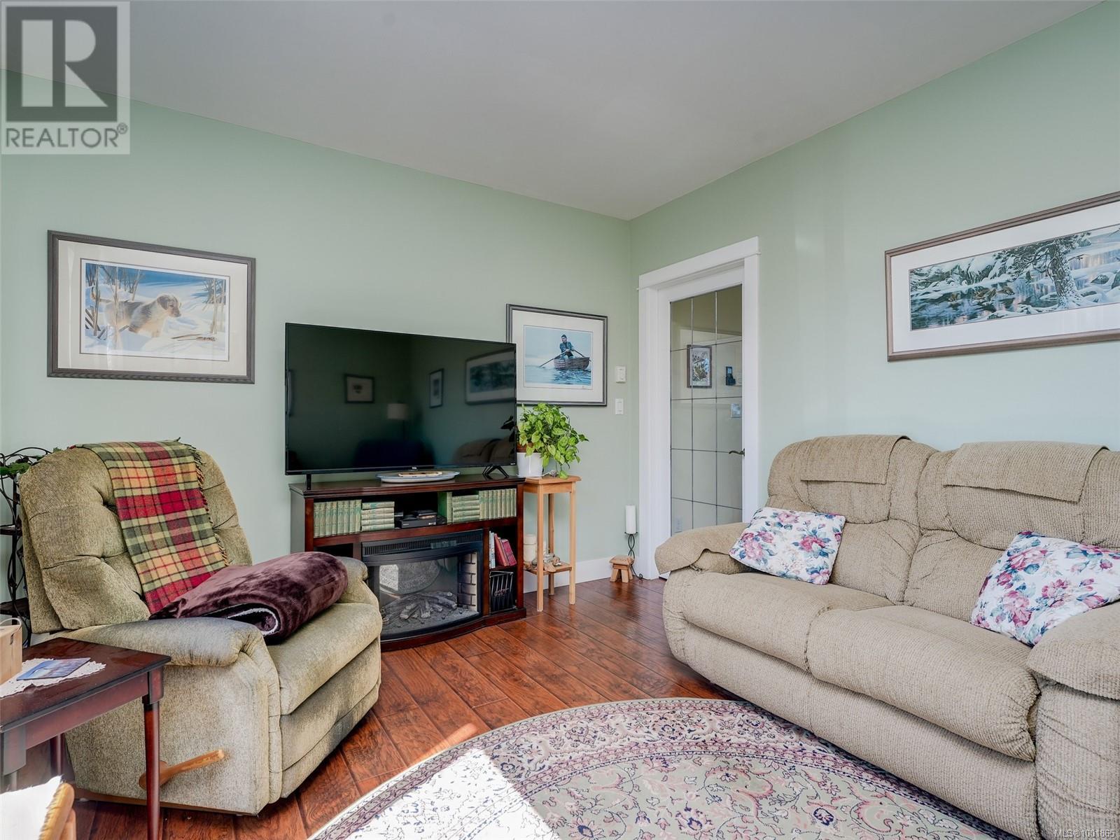 3191 Martindale Rd, Central Saanich, British Columbia  V8L 1V2 - Photo 30 - 1001865