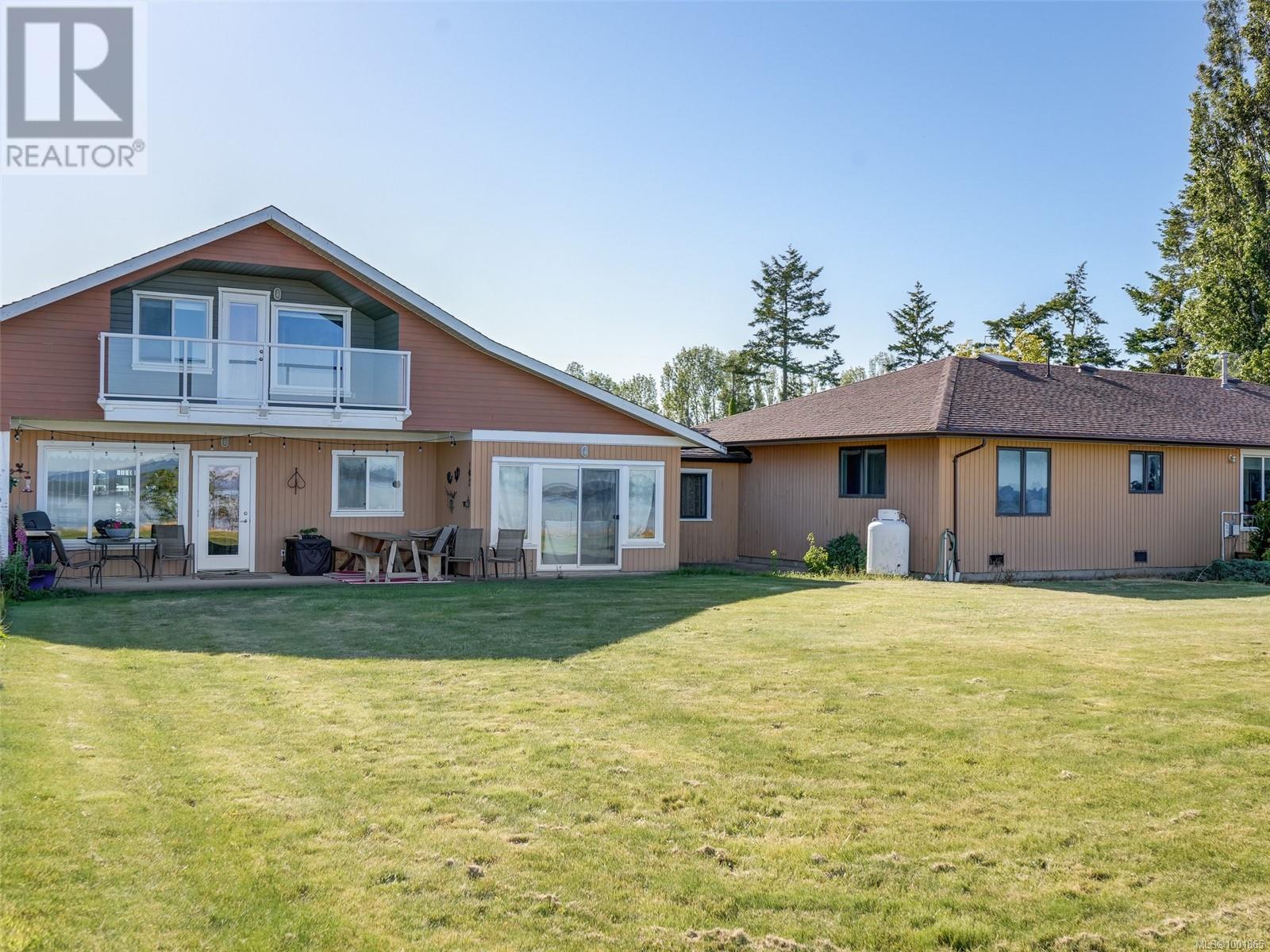 3191 Martindale Rd, Central Saanich, British Columbia  V8L 1V2 - Photo 41 - 1001865