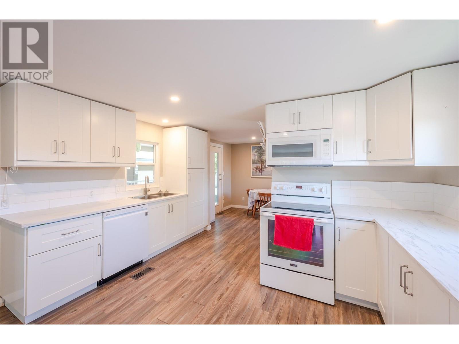 3999 Skaha Lake Road Unit# 96, Penticton, British Columbia  V2A 6J7 - Photo 14 - 10350489