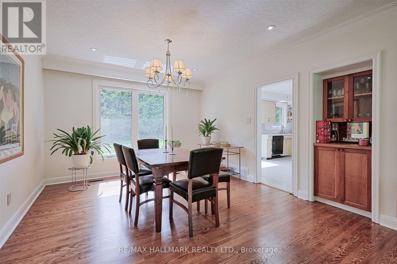 1616 Islington Avenue, Toronto (Princess-Rosethorn), Ontario  M9A 3M6 - Photo 11 - W12192006