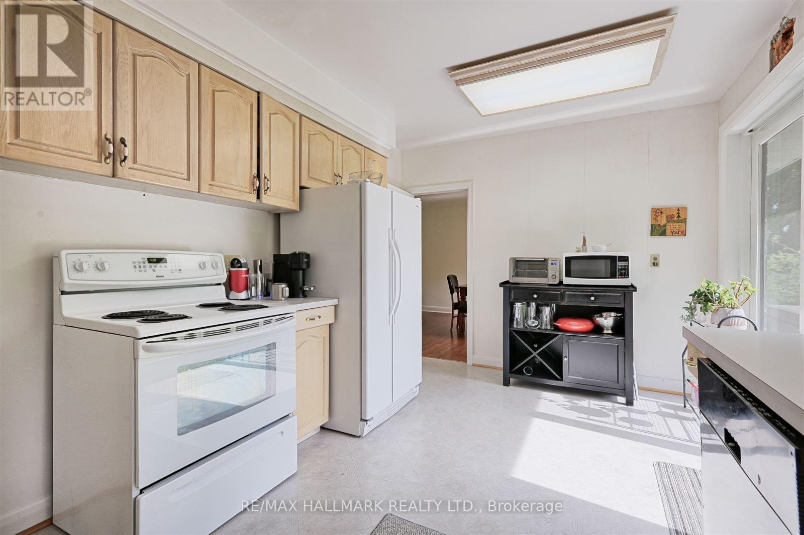 1616 Islington Avenue, Toronto (Princess-Rosethorn), Ontario  M9A 3M6 - Photo 19 - W12192006