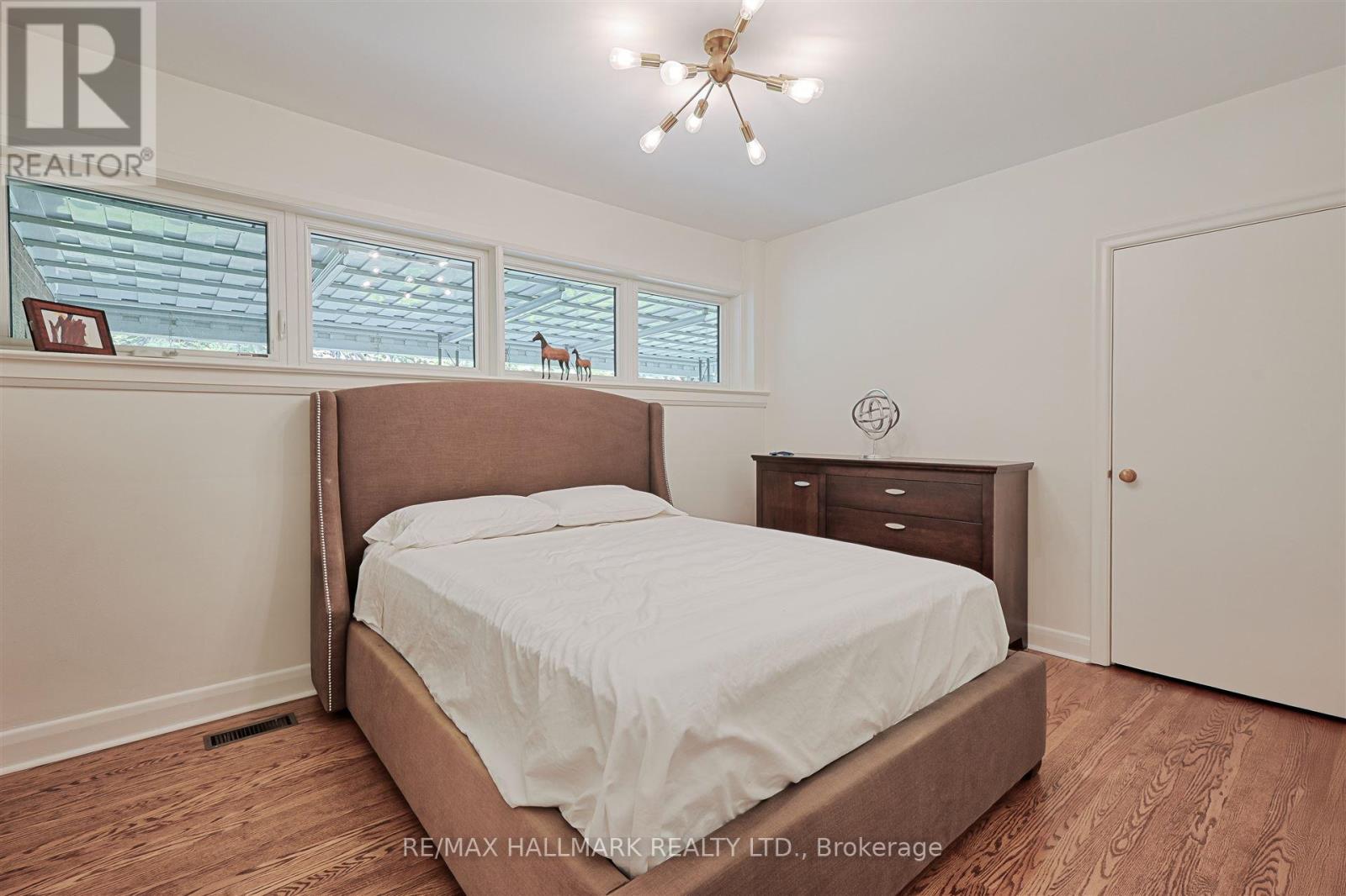 1616 Islington Avenue, Toronto, Ontario  M9A 3M6 - Photo 27 - W12192006