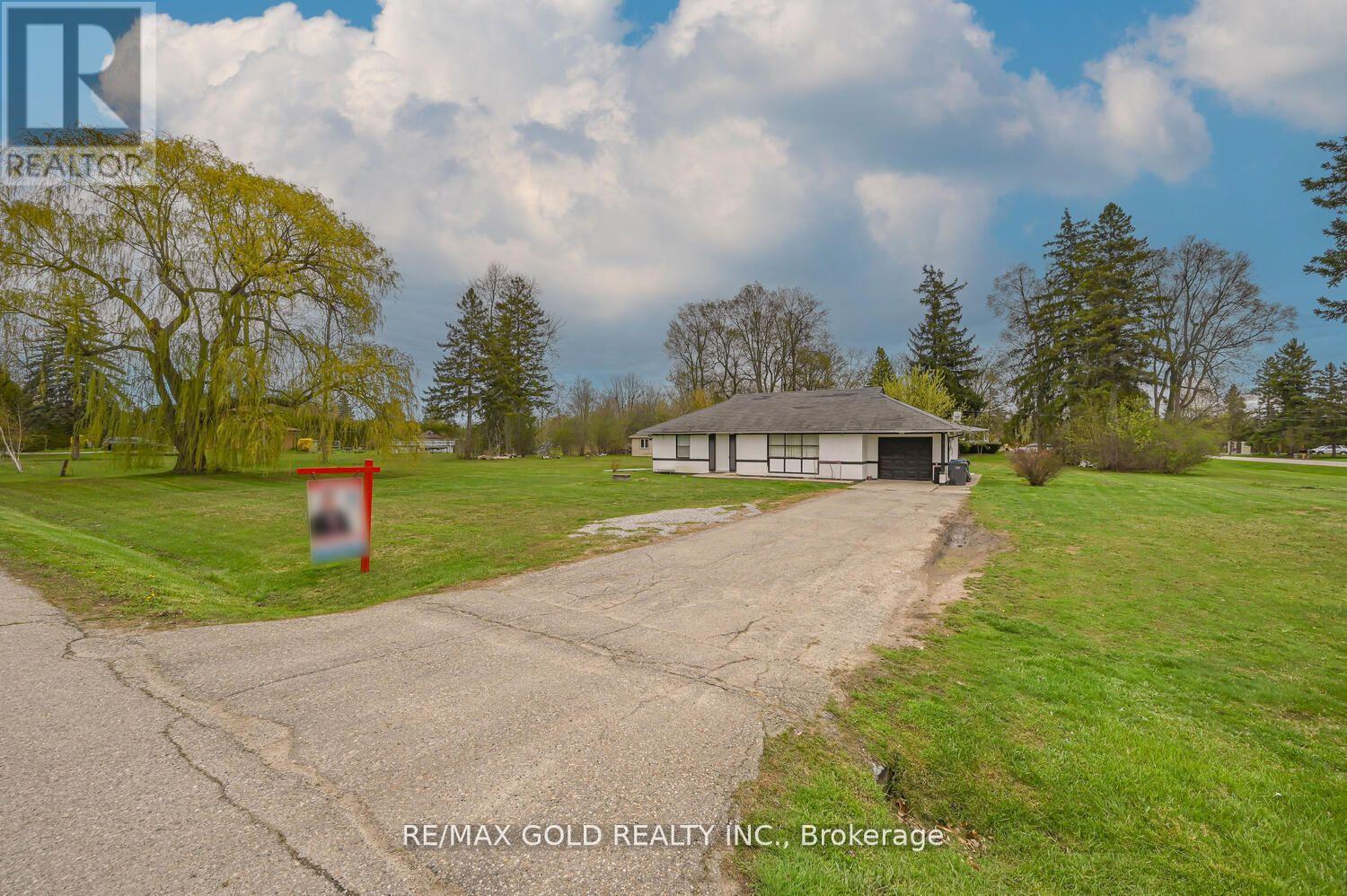 59 Marysfield Drive, Brampton (Toronto Gore Rural Estate), Ontario  L6P 0J2 - Photo 4 - W12192015