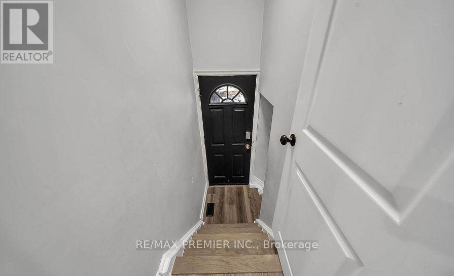 Bsmt - 96 Wyndale Drive, Toronto, Ontario  M6L 1G3 - Photo 10 - W12192037