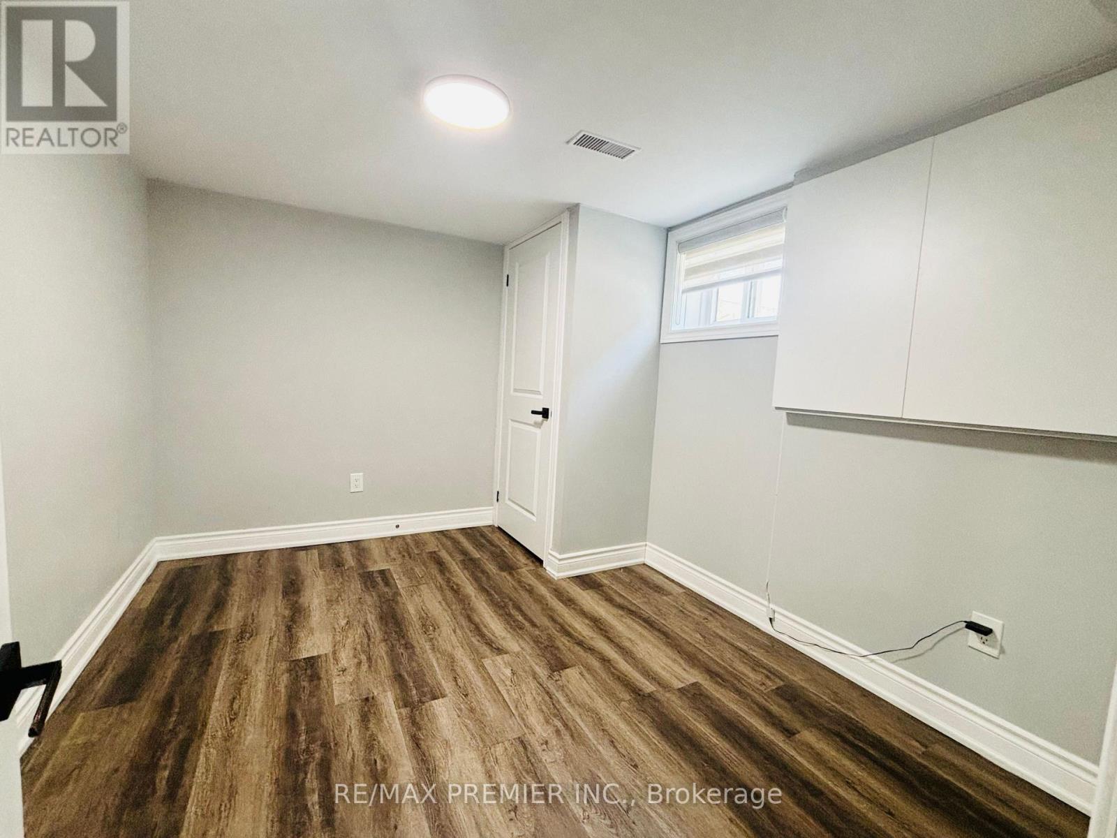 Bsmt - 96 Wyndale Drive, Toronto, Ontario  M6L 1G3 - Photo 2 - W12192037