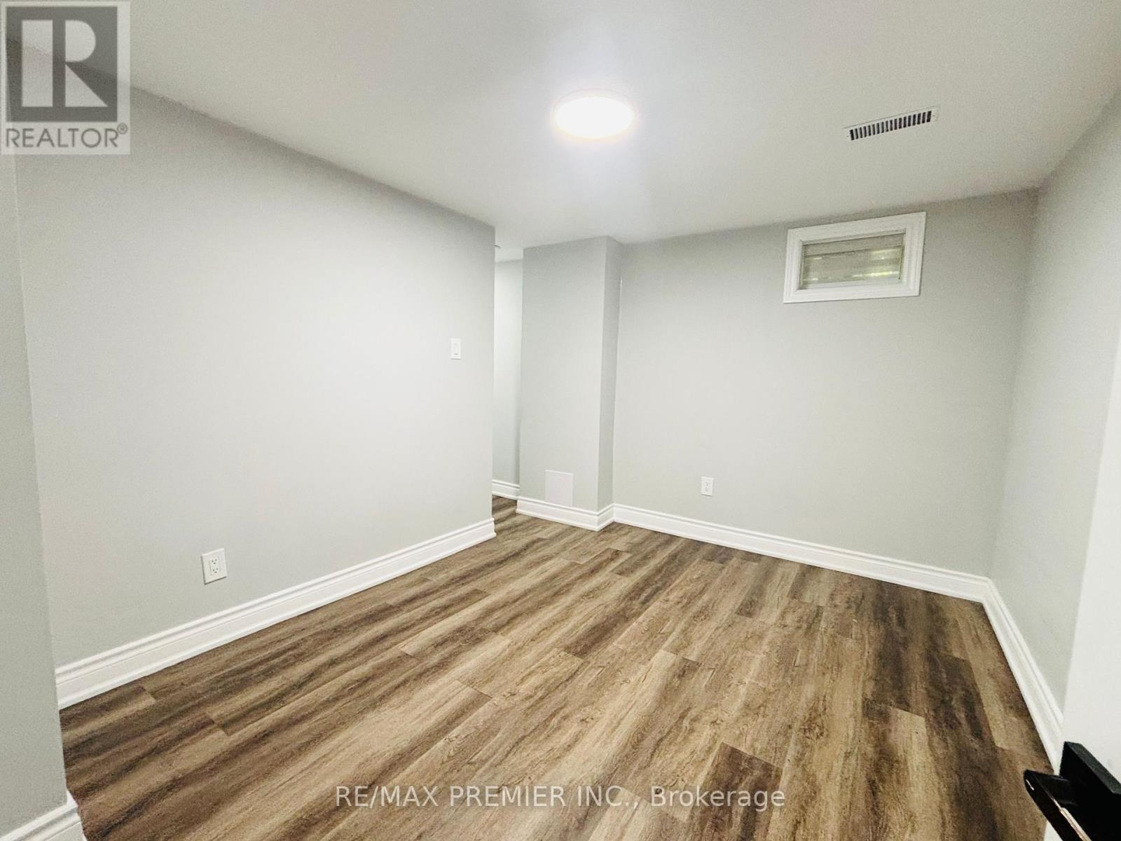 Bsmt - 96 Wyndale Drive, Toronto, Ontario  M6L 1G3 - Photo 3 - W12192037