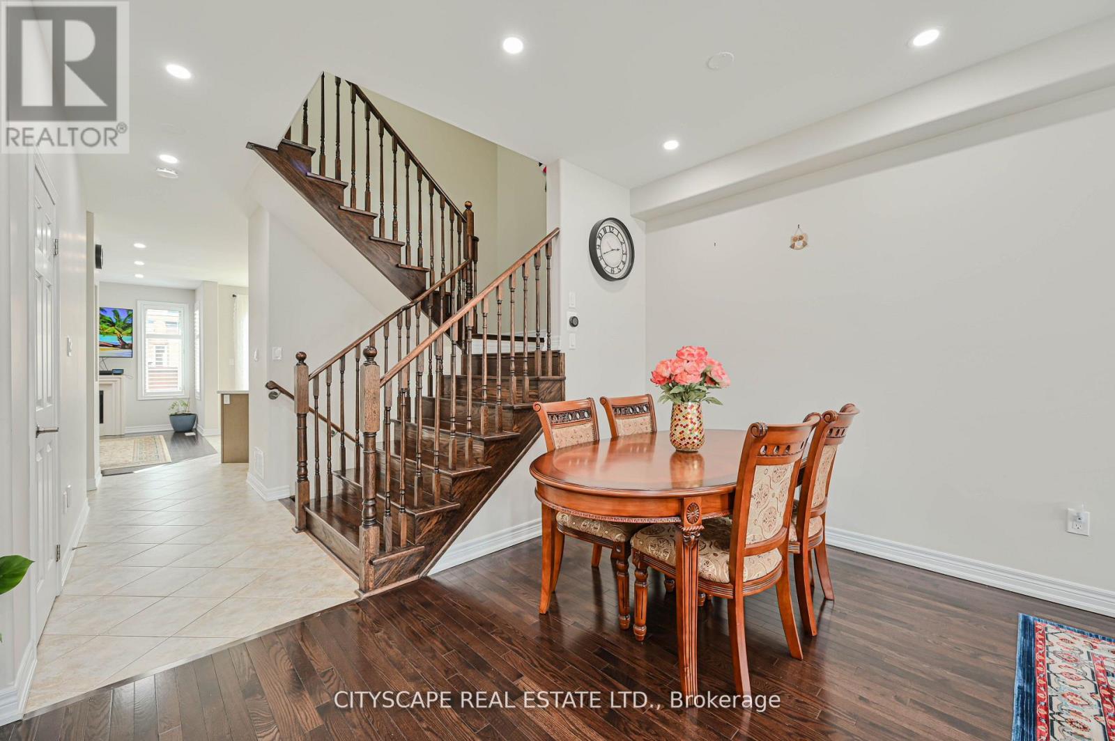 26 Merrickville Way, Brampton, Ontario  L6Y 0V5 - Photo 6 - W12192048