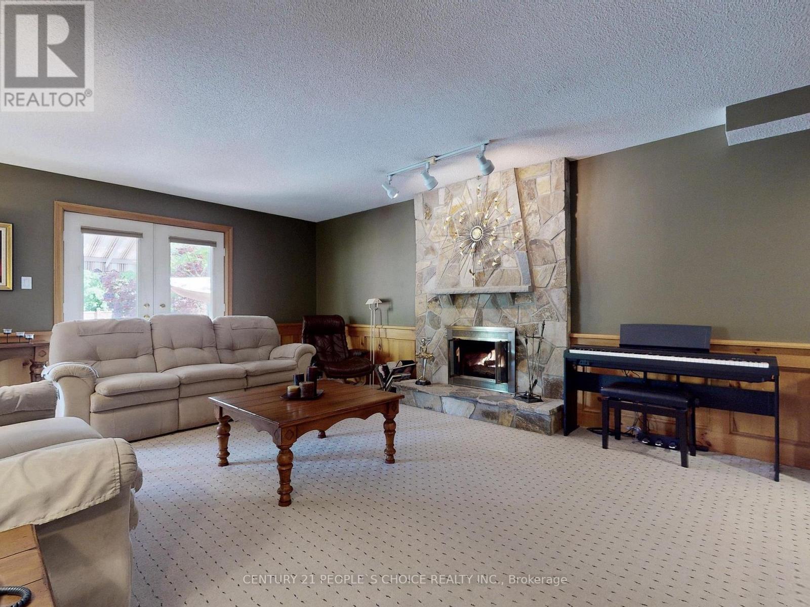 1340 Whitewater Lane, Mississauga, Ontario  L5V 1L8 - Photo 10 - W12192086