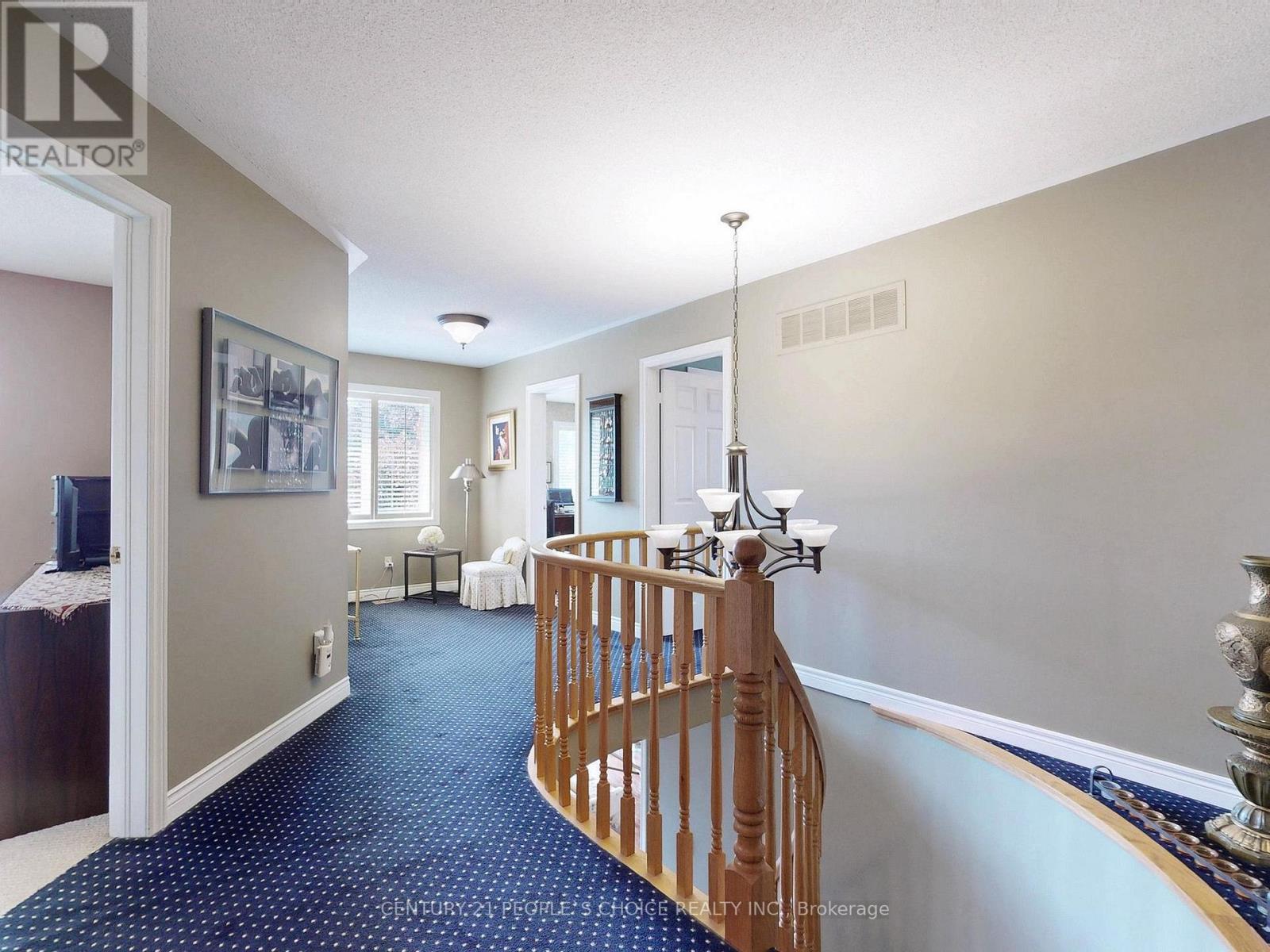 1340 Whitewater Lane, Mississauga, Ontario  L5V 1L8 - Photo 17 - W12192086