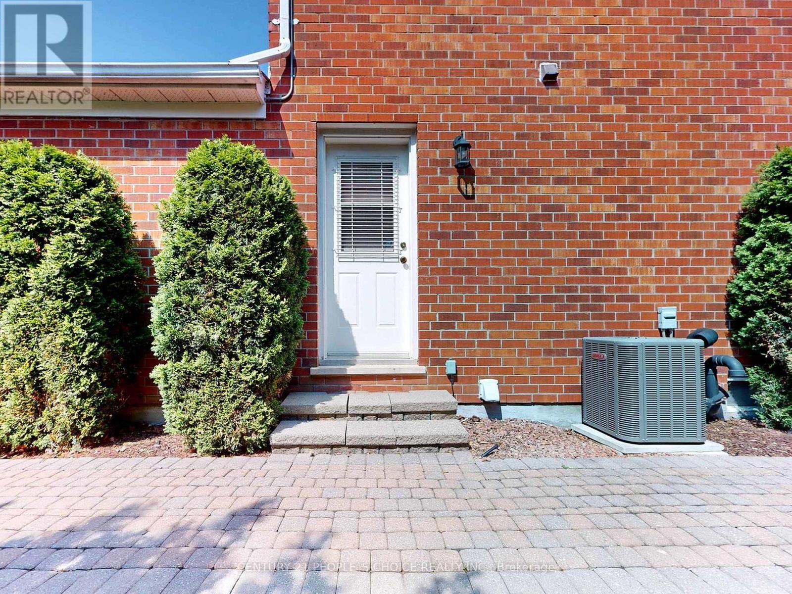 1340 Whitewater Lane, Mississauga, Ontario  L5V 1L8 - Photo 29 - W12192086