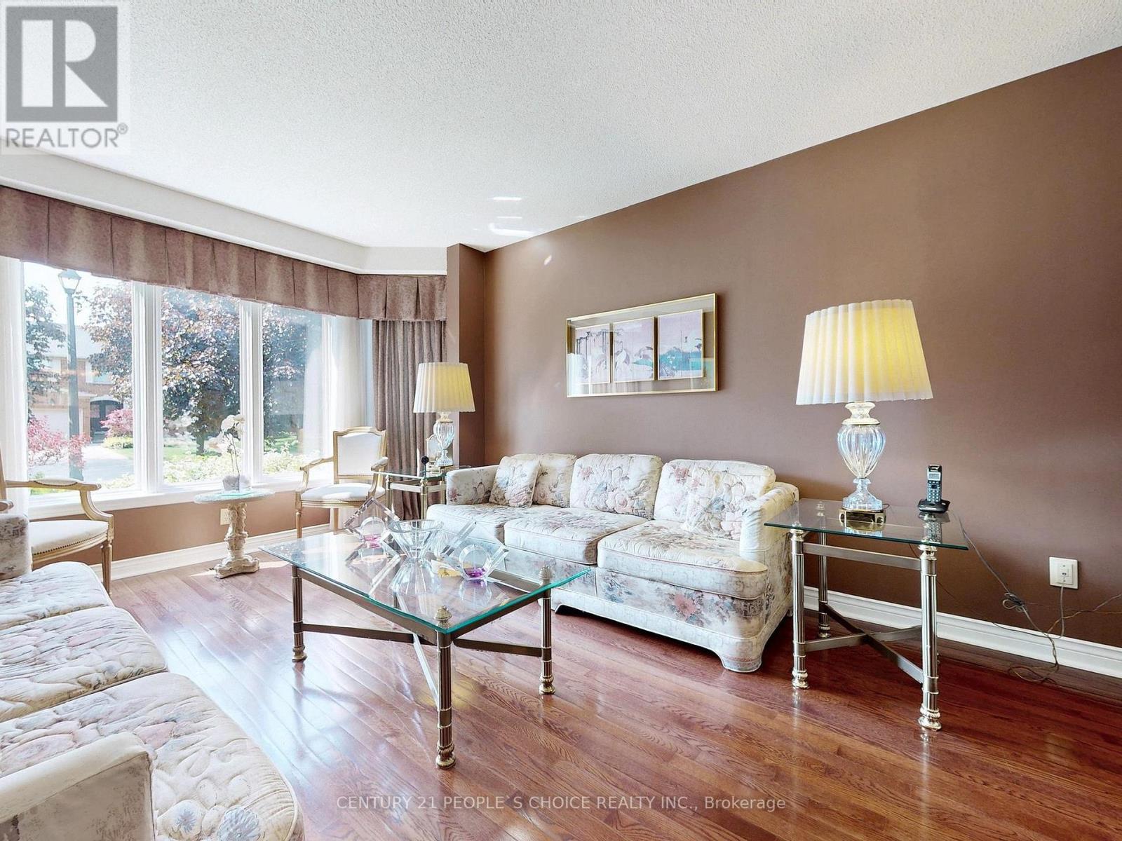 1340 Whitewater Lane, Mississauga, Ontario  L5V 1L8 - Photo 8 - W12192086