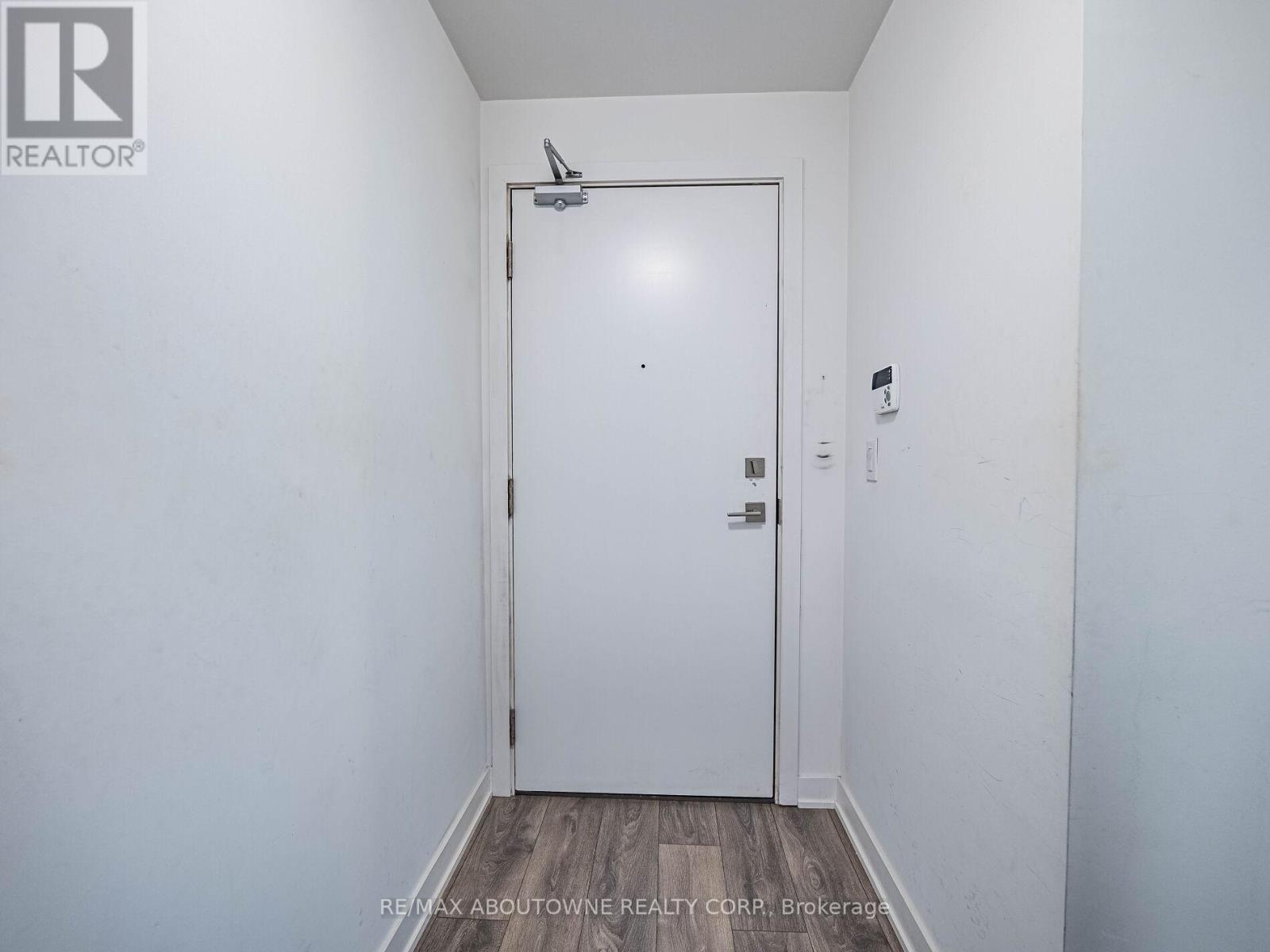 704 - 4633 Glen Erin Drive, Mississauga, Ontario  L5M 7E1 - Photo 6 - W12192091