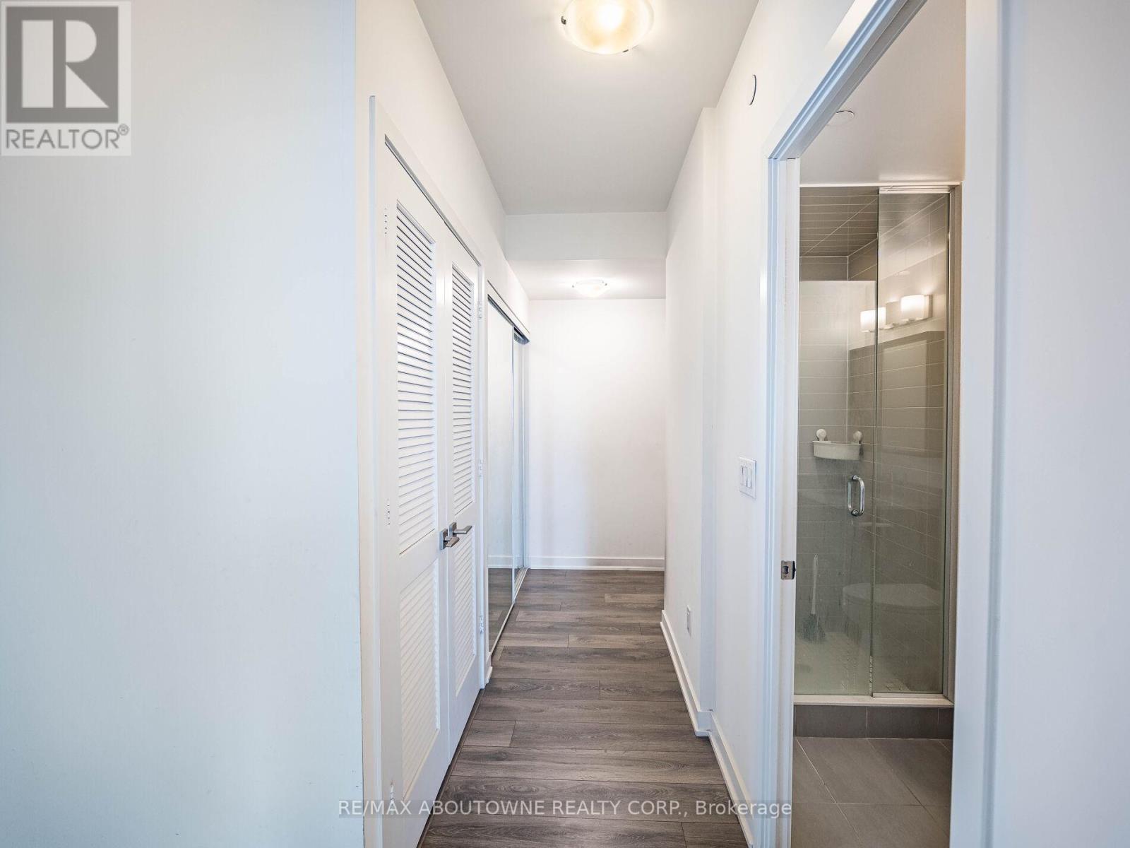 704 - 4633 Glen Erin Drive, Mississauga (Central Erin Mills), Ontario  L5M 7E1 - Photo 8 - W12192091