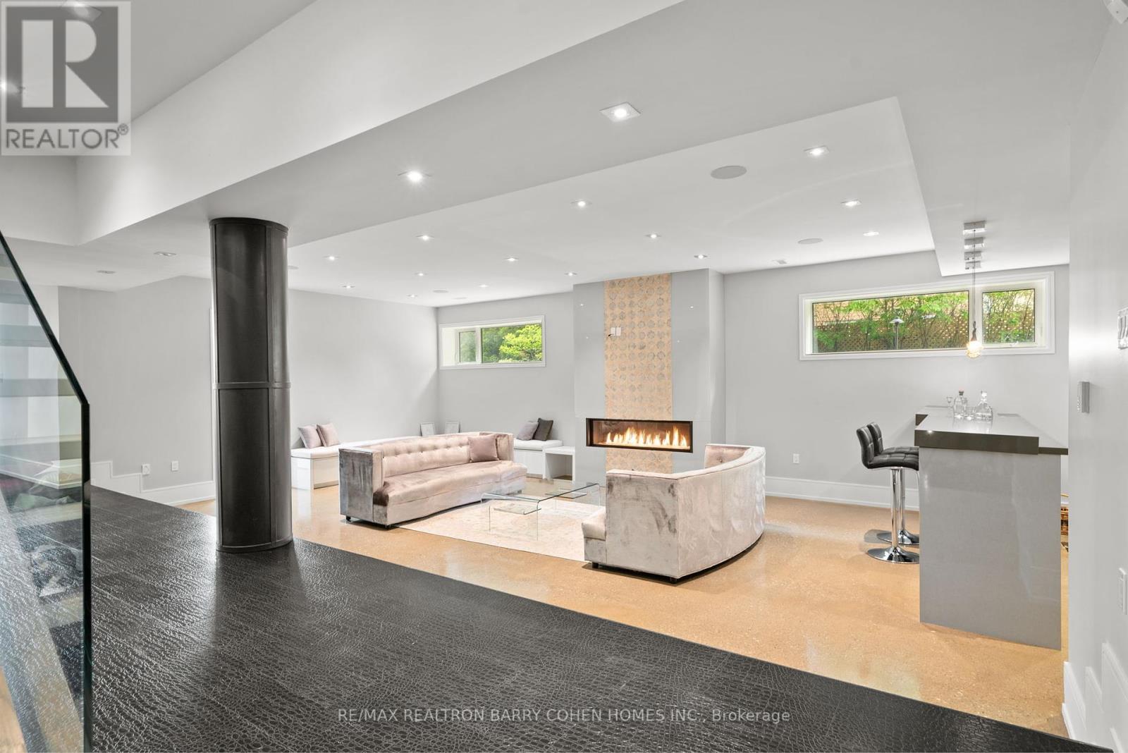 67 Lake Promenade, Toronto (Long Branch), Ontario  M8W 1A2 - Photo 34 - W12192096