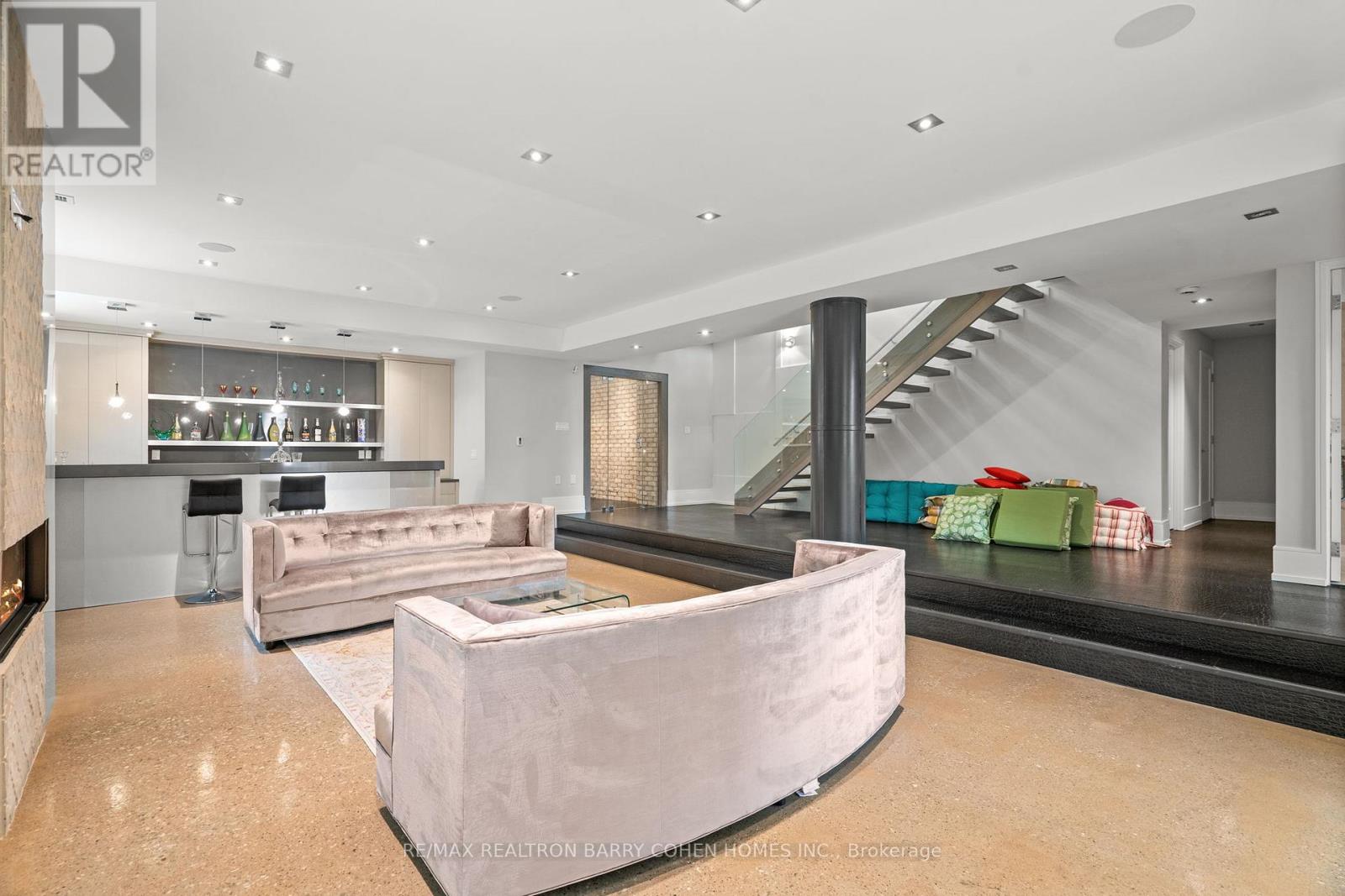 67 Lake Promenade, Toronto (Long Branch), Ontario  M8W 1A2 - Photo 35 - W12192096