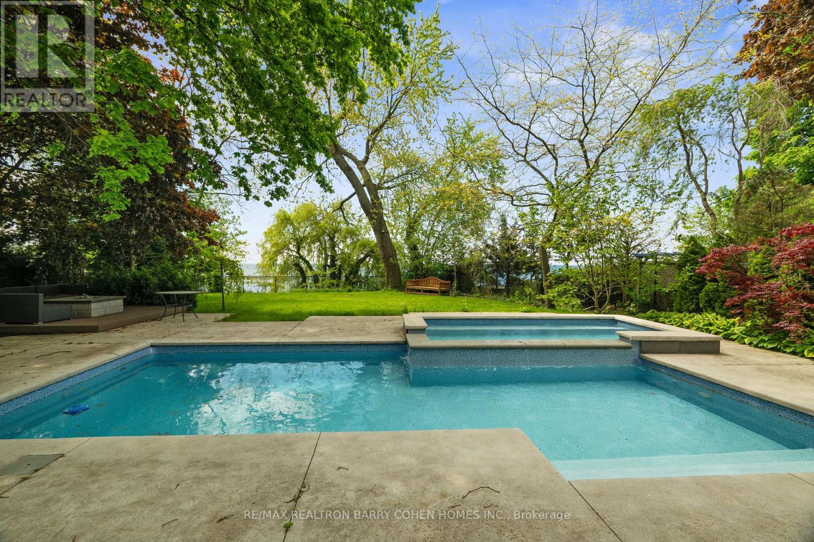 67 Lake Promenade, Toronto (Long Branch), Ontario  M8W 1A2 - Photo 40 - W12192096