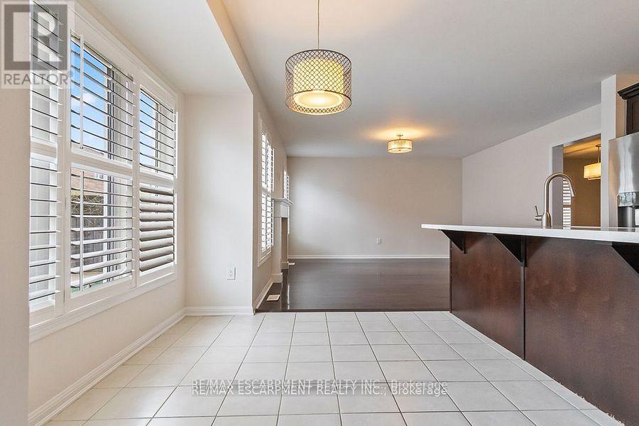 255 Monaghan Crescent E, Milton (Wi Willmott), Ontario  L9T 8C7 - Photo 18 - W12192099