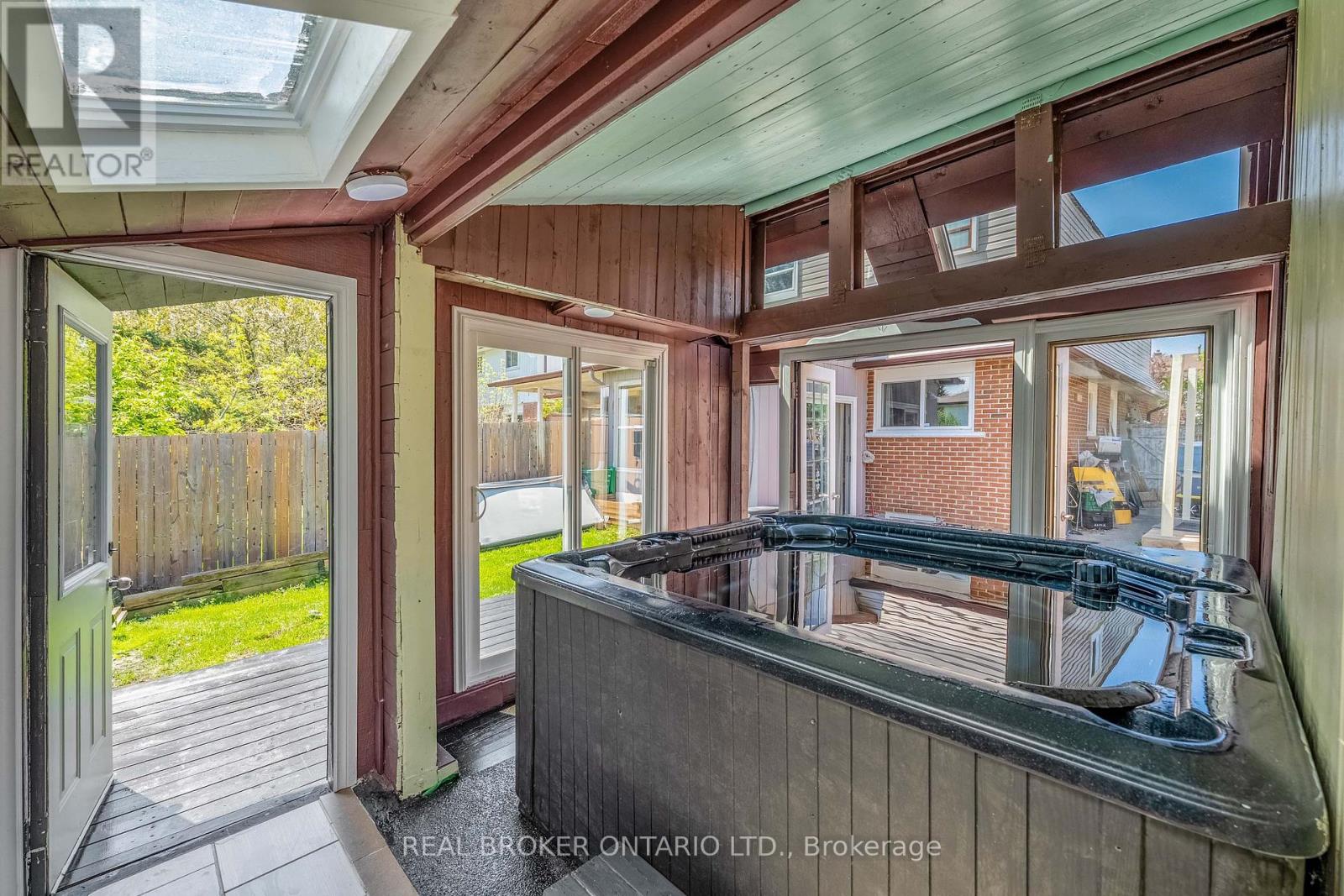 72 Bruce Beer Drive, Brampton, Ontario  L6V 2W9 - Photo 2 - W12192111