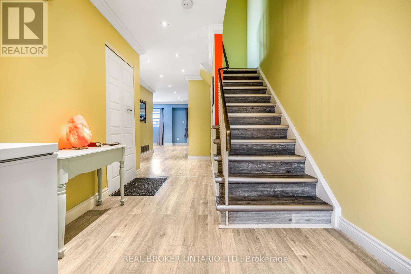 72 Bruce Beer Drive, Brampton, Ontario  L6V 2W9 - Photo 4 - W12192111
