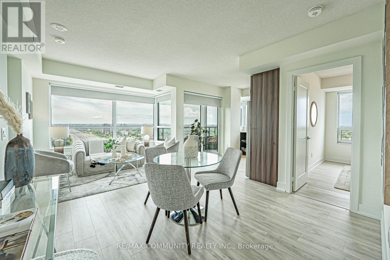 2606 - 10 Eva Road, Toronto (Etobicoke West Mall), Ontario  M9C 0B3 - Photo 8 - W12192153