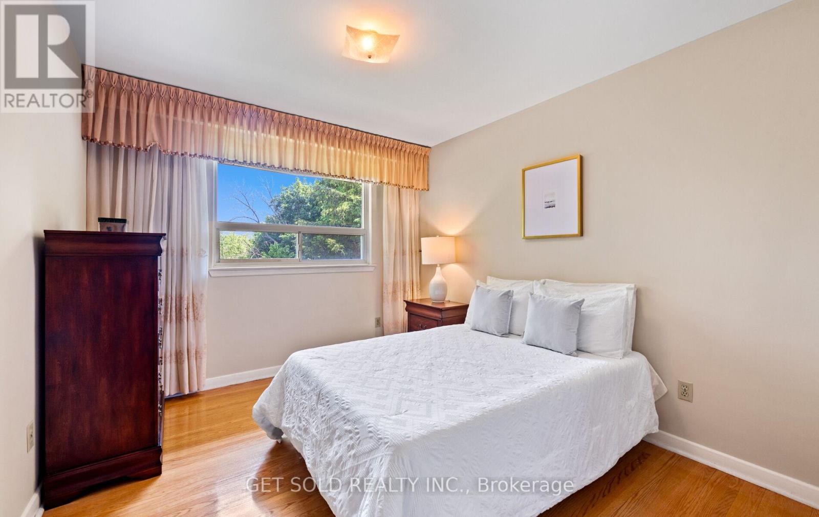 43 Grovetree Road, Toronto, Ontario  M9V 2Y4 - Photo 19 - W12192162