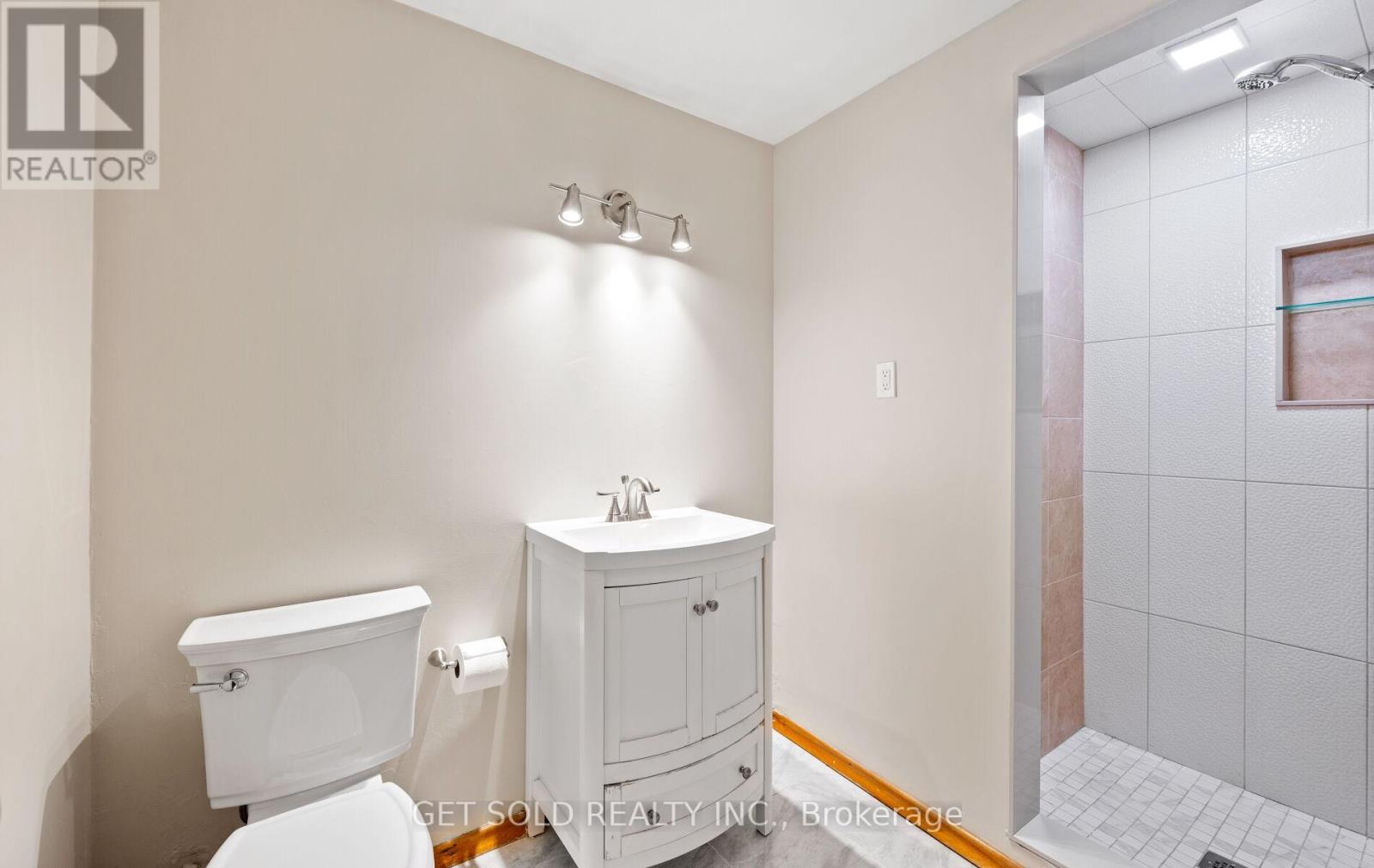 43 Grovetree Road, Toronto, Ontario  M9V 2Y4 - Photo 34 - W12192162