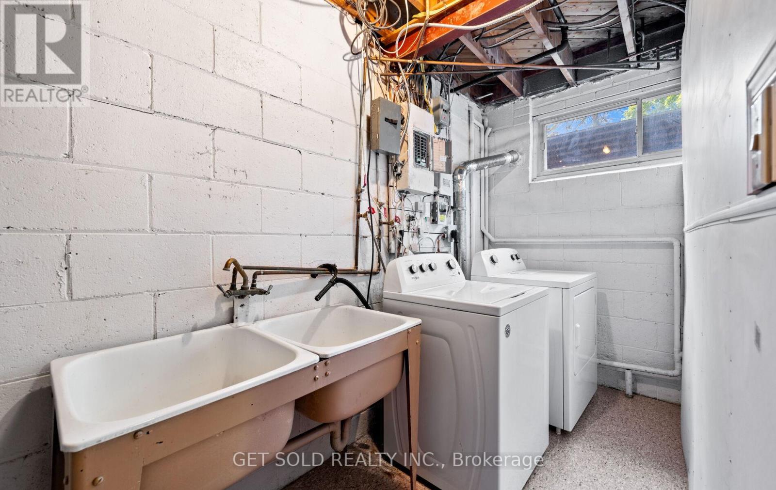 43 Grovetree Road, Toronto, Ontario  M9V 2Y4 - Photo 38 - W12192162