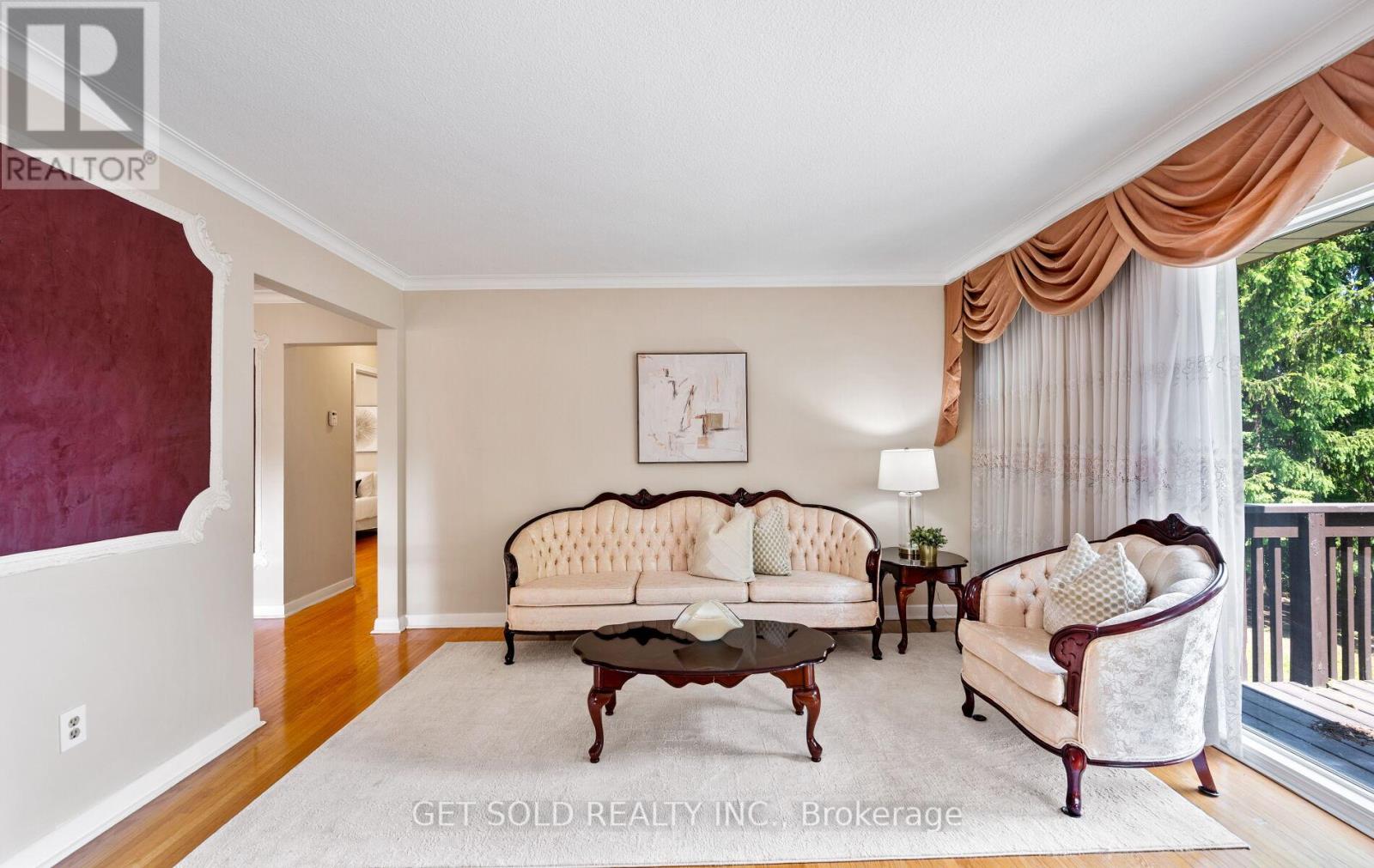 43 Grovetree Road, Toronto, Ontario  M9V 2Y4 - Photo 4 - W12192162