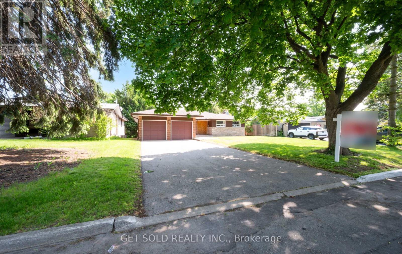 43 Grovetree Road, Toronto (Thistletown-Beaumonde Heights), Ontario  M9V 2Y4 - Photo 47 - W12192162